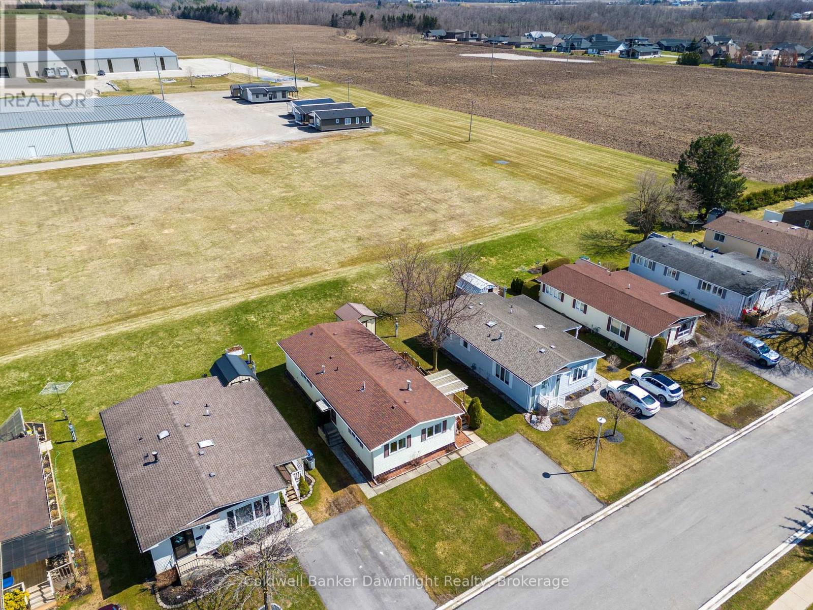 46 Redford Drive, South Huron, Ontario  N0M 1S3 - Photo 37 - X12069772
