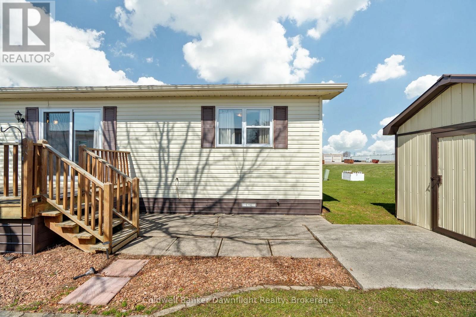 46 Redford Drive, South Huron, Ontario  N0M 1S3 - Photo 42 - X12069772