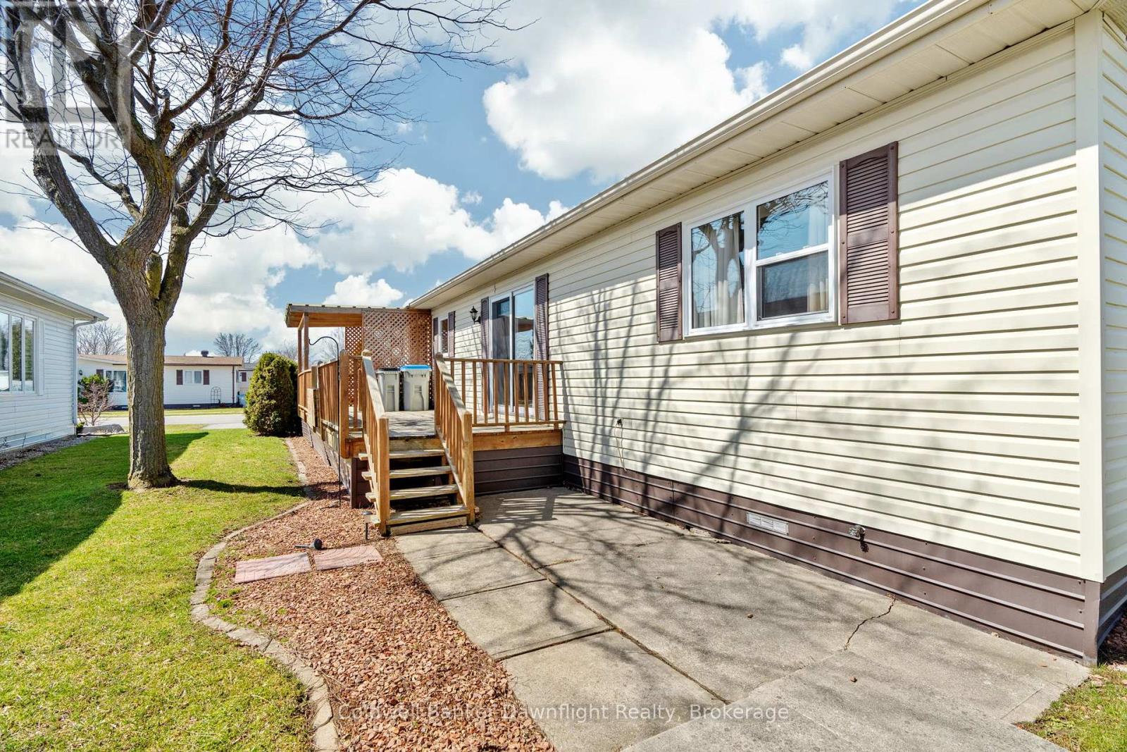 46 Redford Drive, South Huron, Ontario  N0M 1S3 - Photo 41 - X12069772
