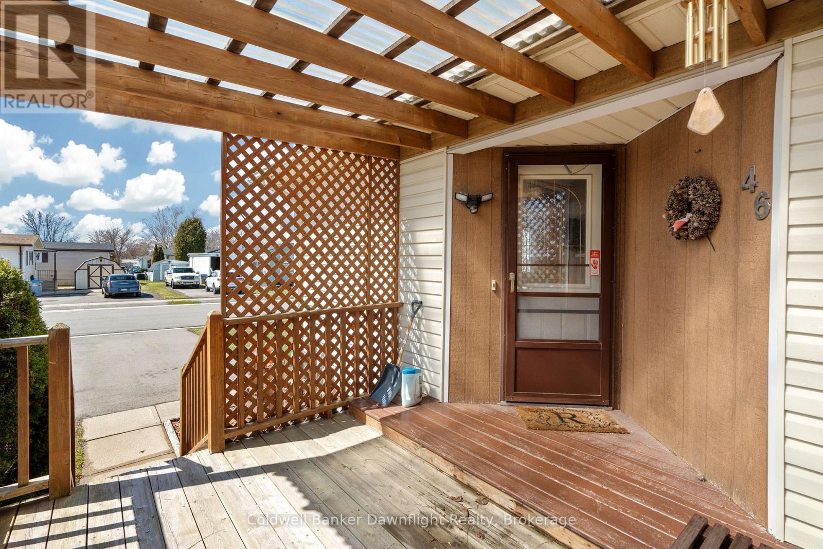 46 Redford Drive, South Huron, Ontario  N0M 1S3 - Photo 4 - X12069772