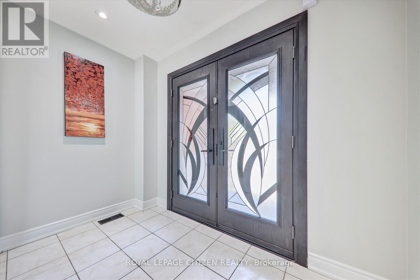 Property at 15 QUIETBROOK CRESCENT image 5