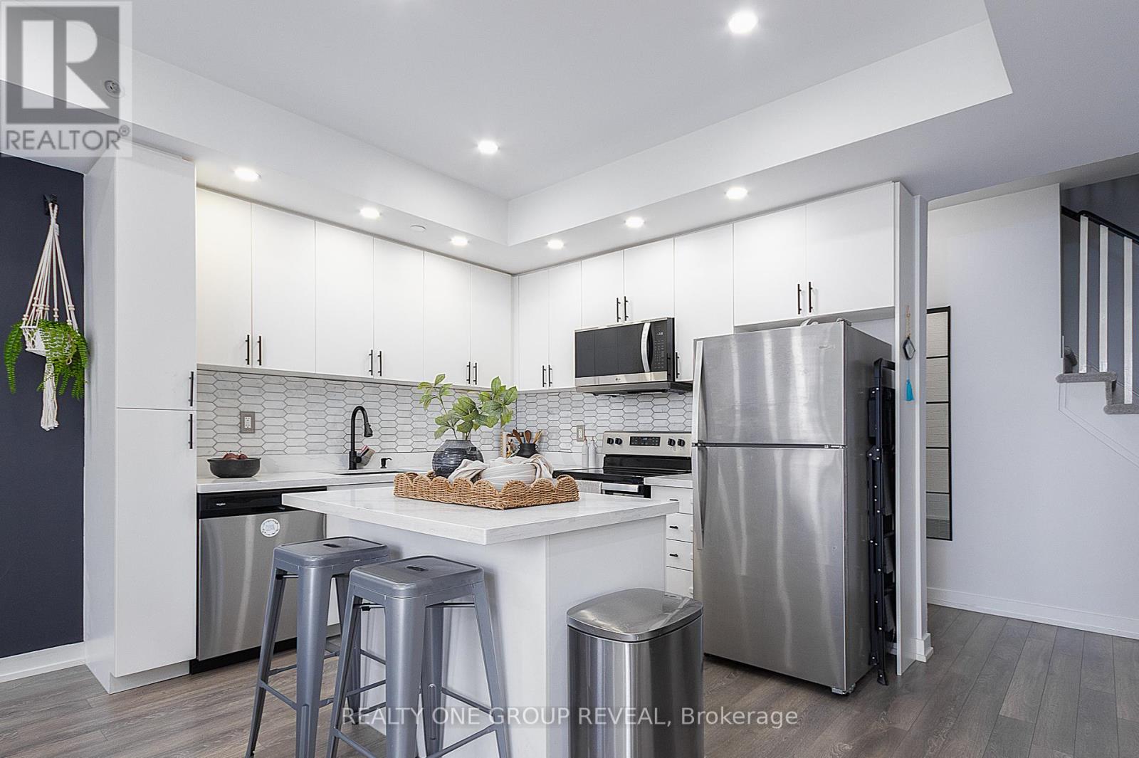 Property at 118 - 1555 KINGSTON ROAD image 5