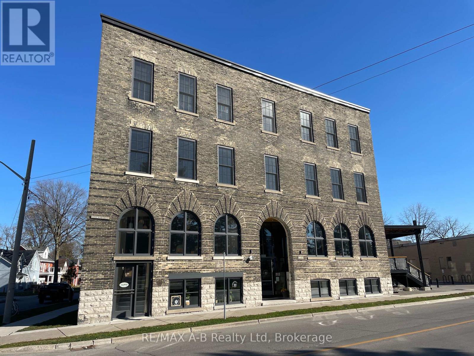 10 - 245 Downie Street, Stratford, Ontario  N5A 1X5 - Photo 8 - X12274351