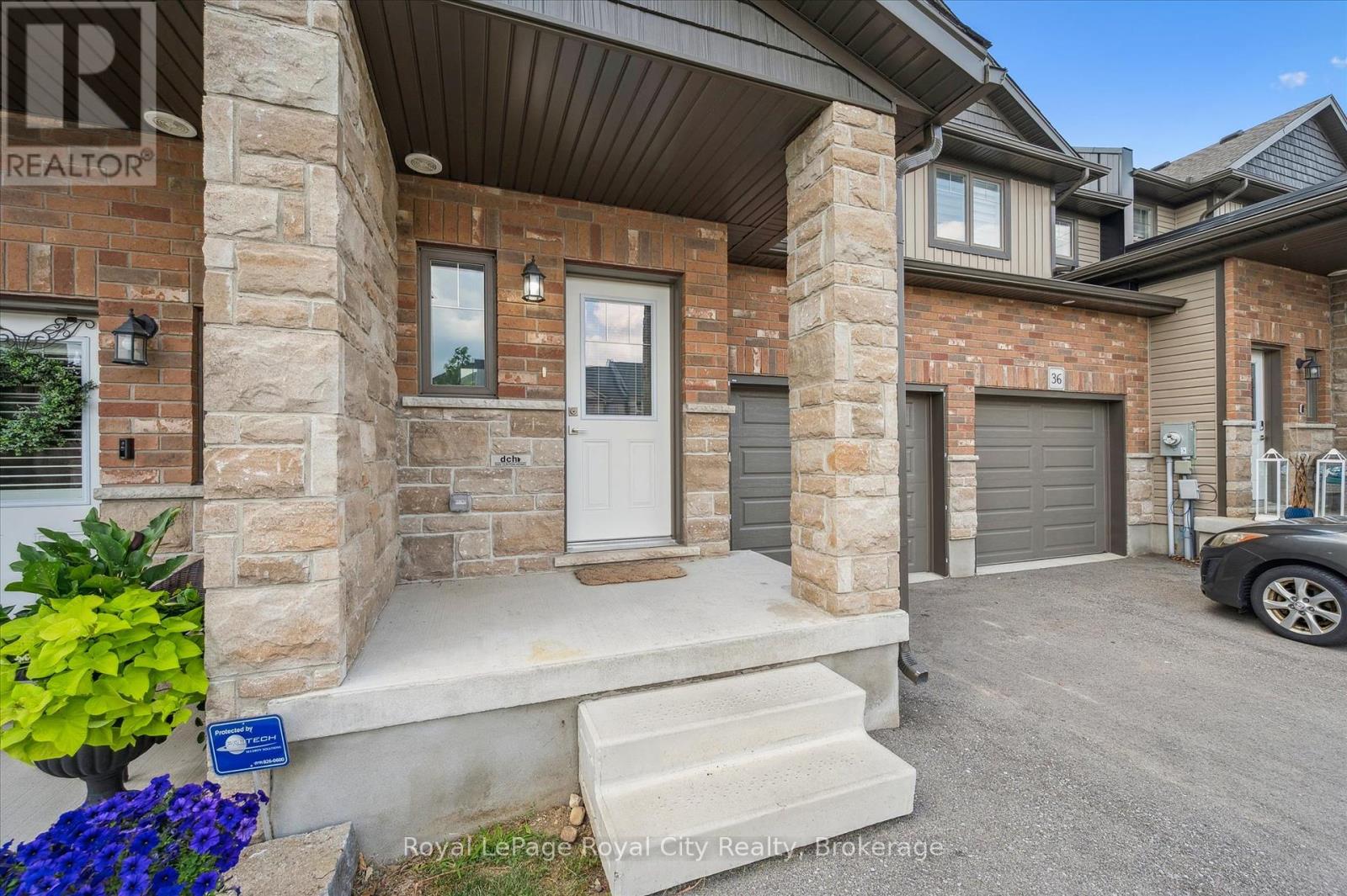 Property at 34 WIDEMAN BOULEVARD image 5