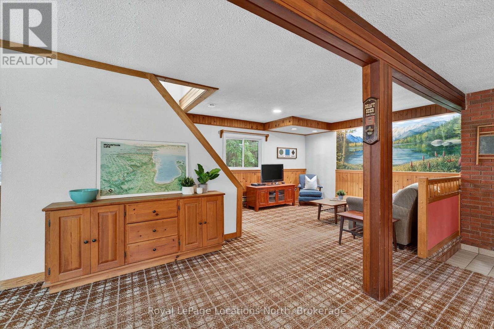 119 Tyrol Avenue, Blue Mountains, Ontario  N0H 2E0 - Photo 10 - X12274381