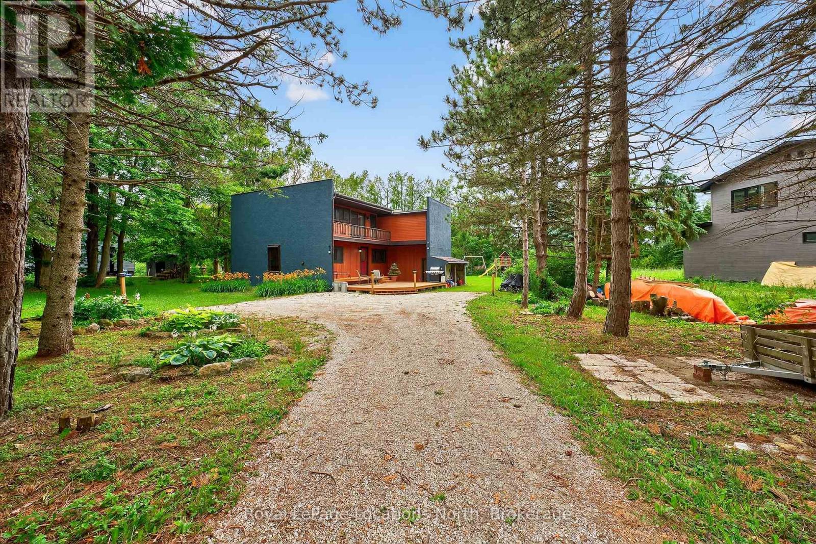 Property at 119 TYROL AVENUE image 2