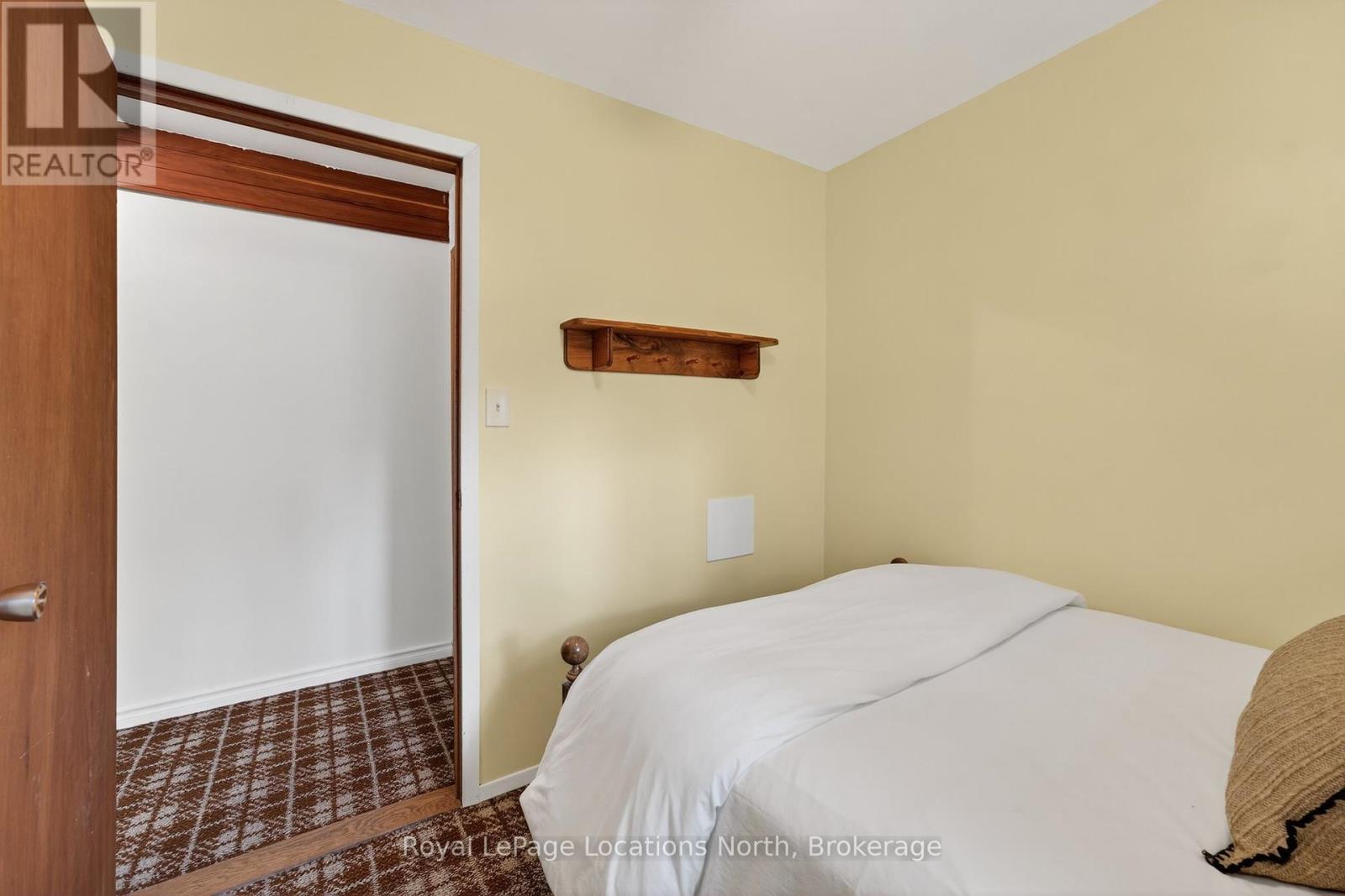 119 Tyrol Avenue, Blue Mountains, Ontario  N0H 2E0 - Photo 35 - X12274381