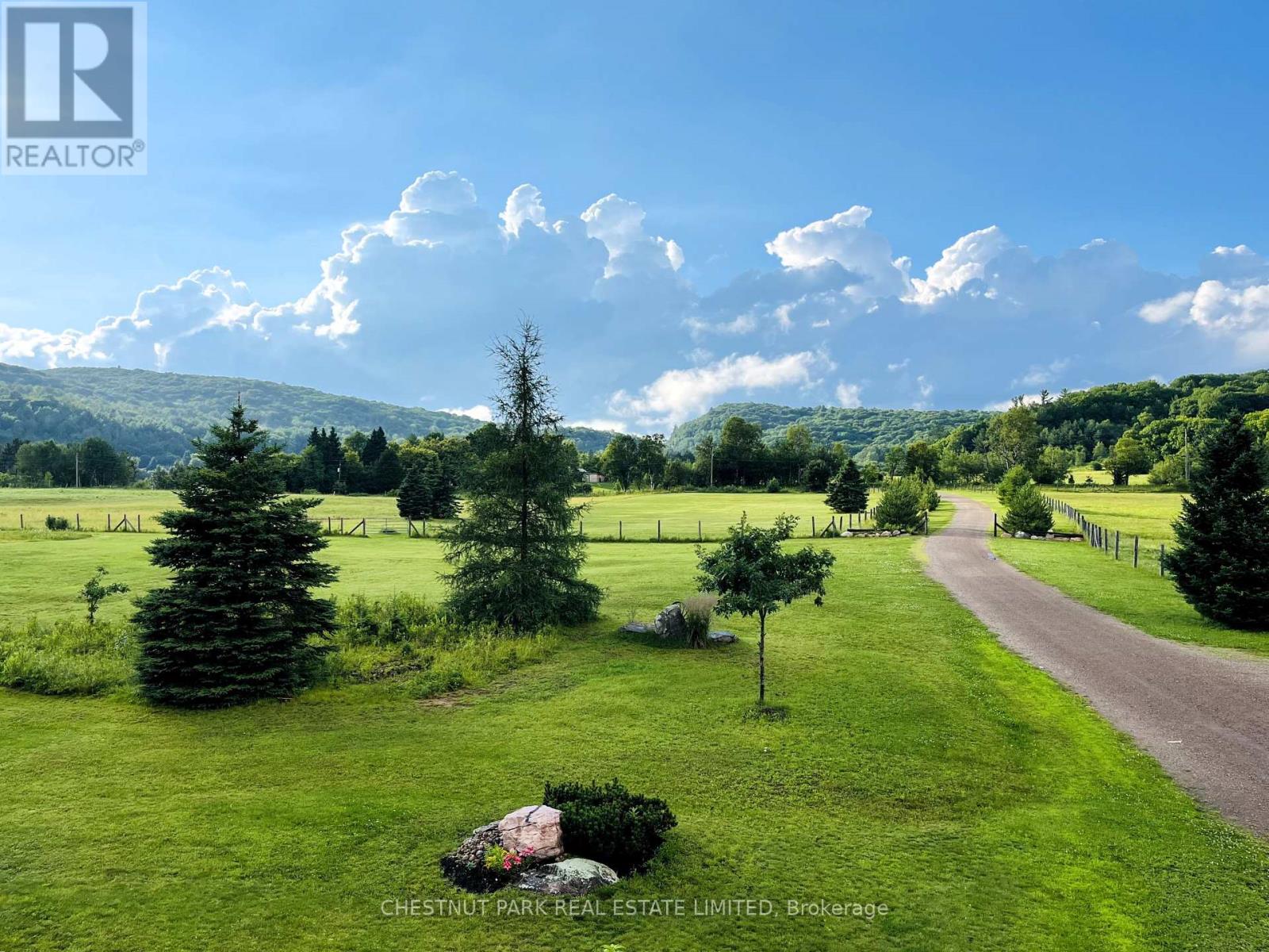 778 Maxwell Settlement Road, Bancroft (Dungannon Ward), Ontario  K0L 1C0 - Photo 5 - X12273237