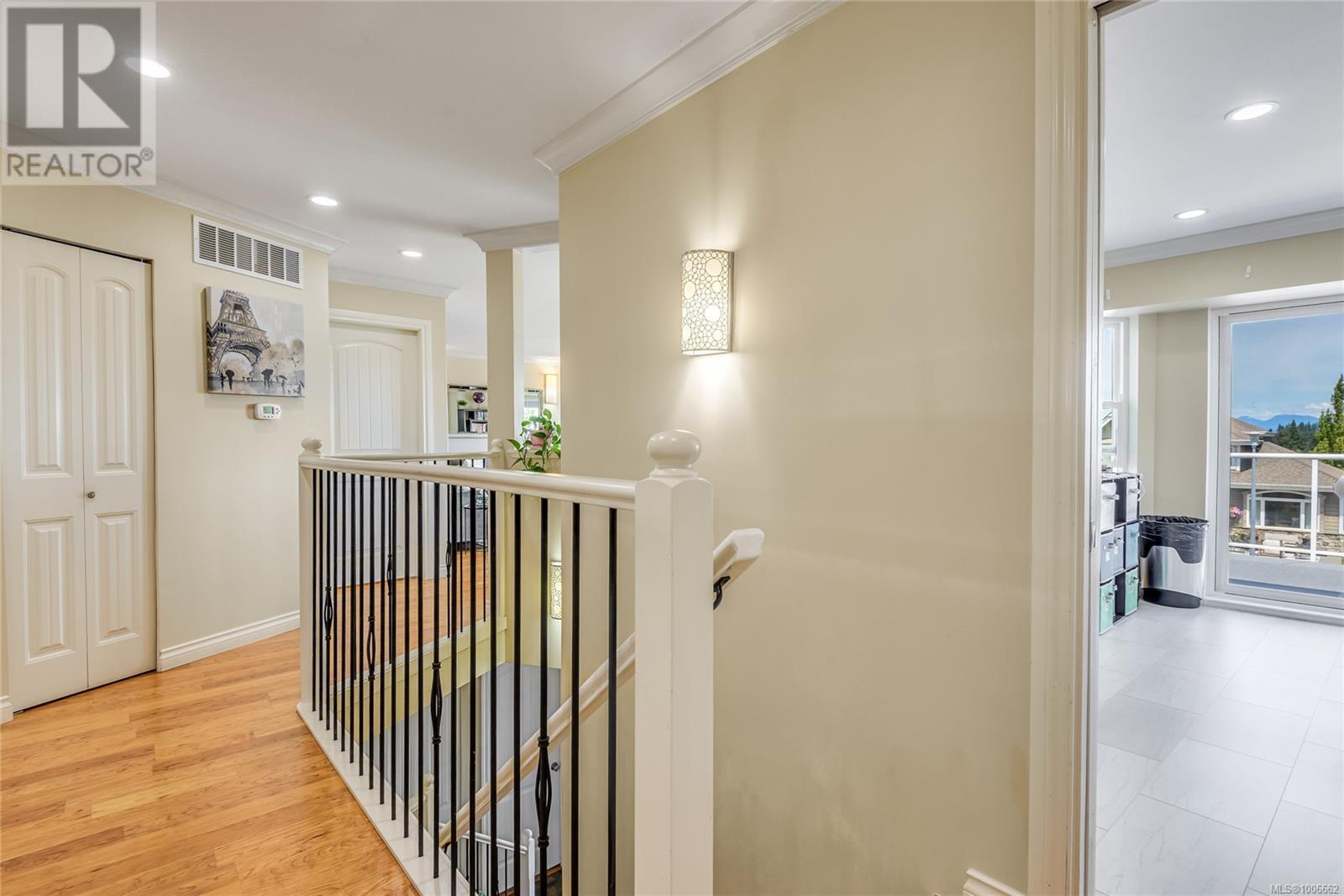 Property at 2094 Varsity Dr image 2