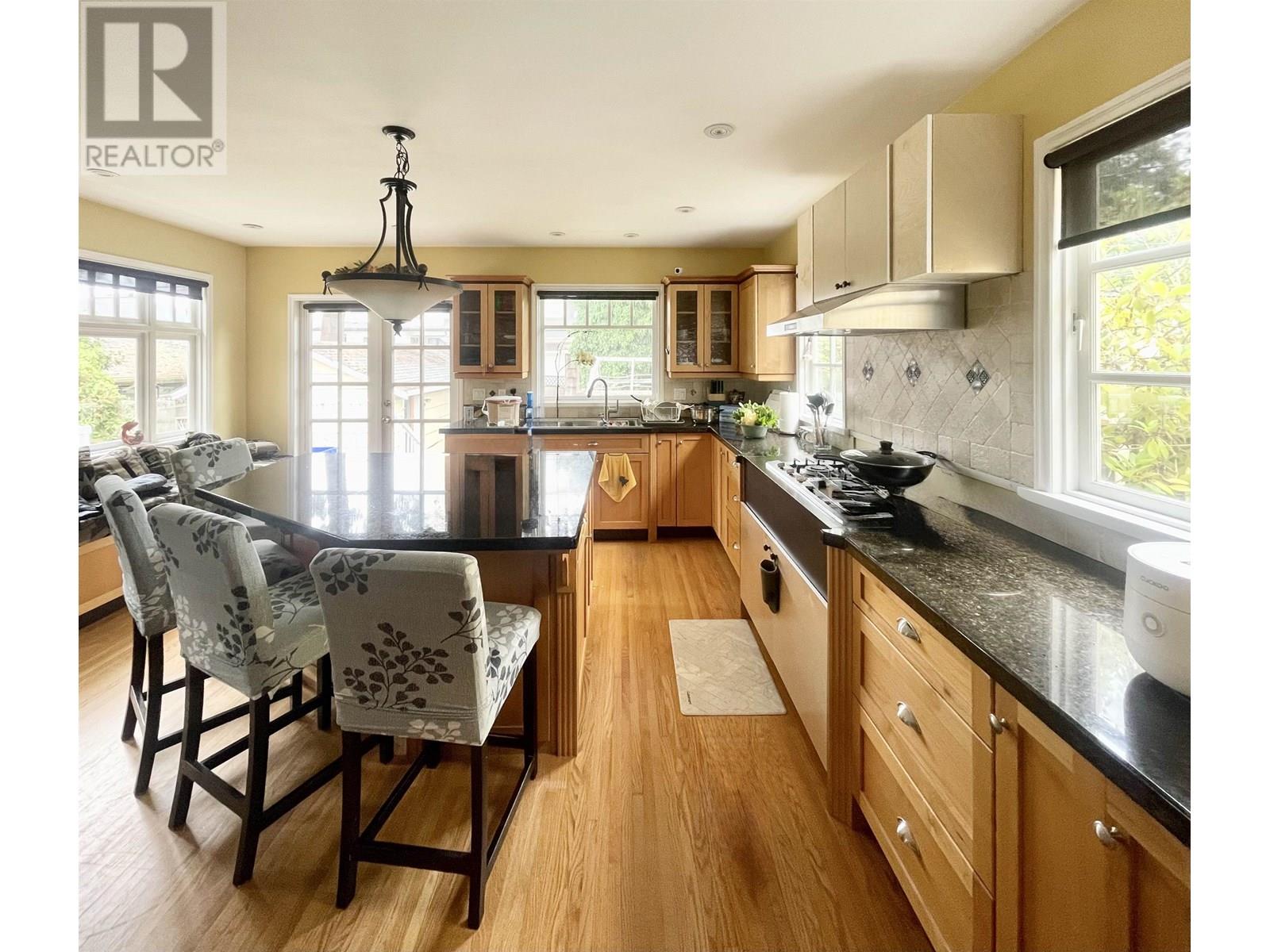 1749 West 62nd Avenue, Vancouver, British Columbia  V6P 2G1 - Photo 3 - R3024579