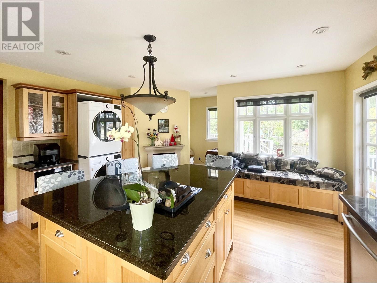 1749 West 62nd Avenue, Vancouver, British Columbia  V6P 2G1 - Photo 6 - R3024579