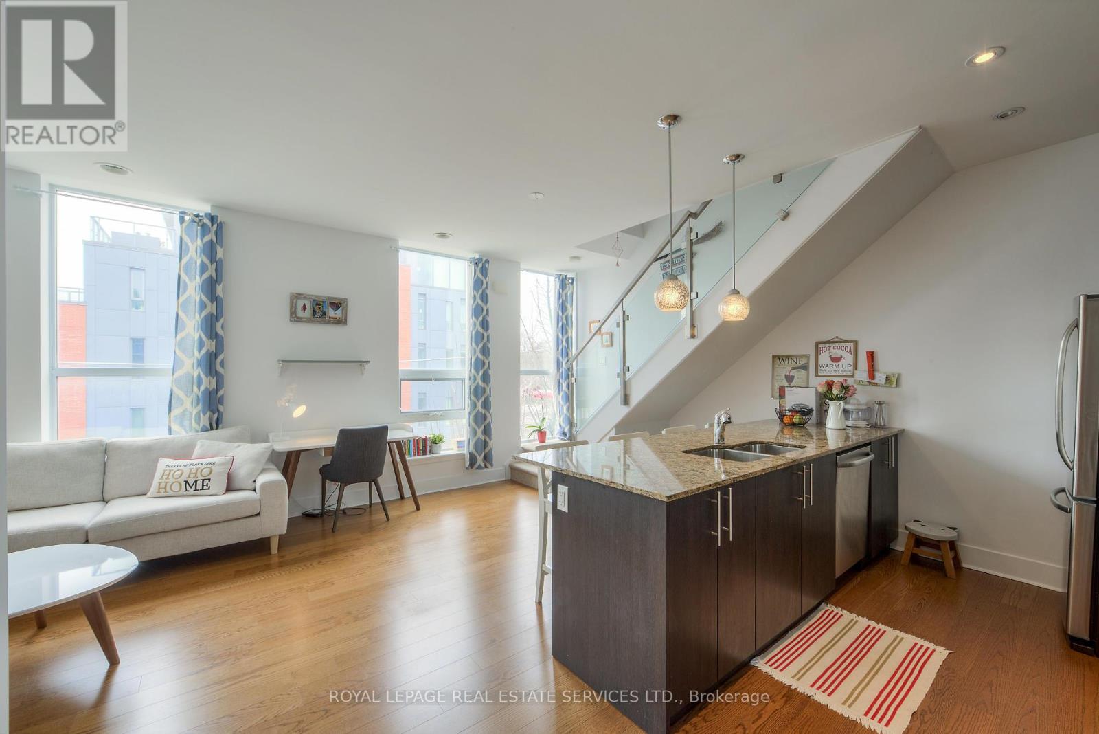 203 - 323 Kingston Road S, Toronto, Ontario  M4L 1T8 - Photo 10 - E12274405