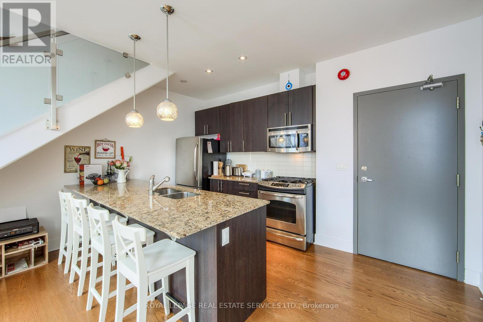 203 - 323 Kingston Road S, Toronto, Ontario  M4L 1T8 - Photo 12 - E12274405