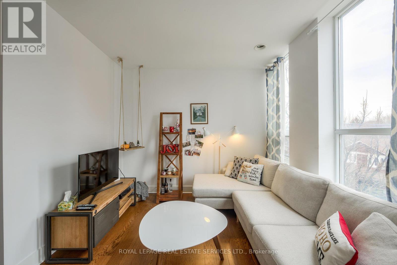 203 - 323 Kingston Road S, Toronto, Ontario  M4L 1T8 - Photo 6 - E12274405