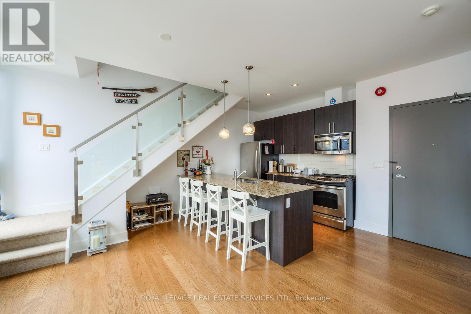 203 - 323 Kingston Road S, Toronto, Ontario  M4L 1T8 - Photo 9 - E12274405