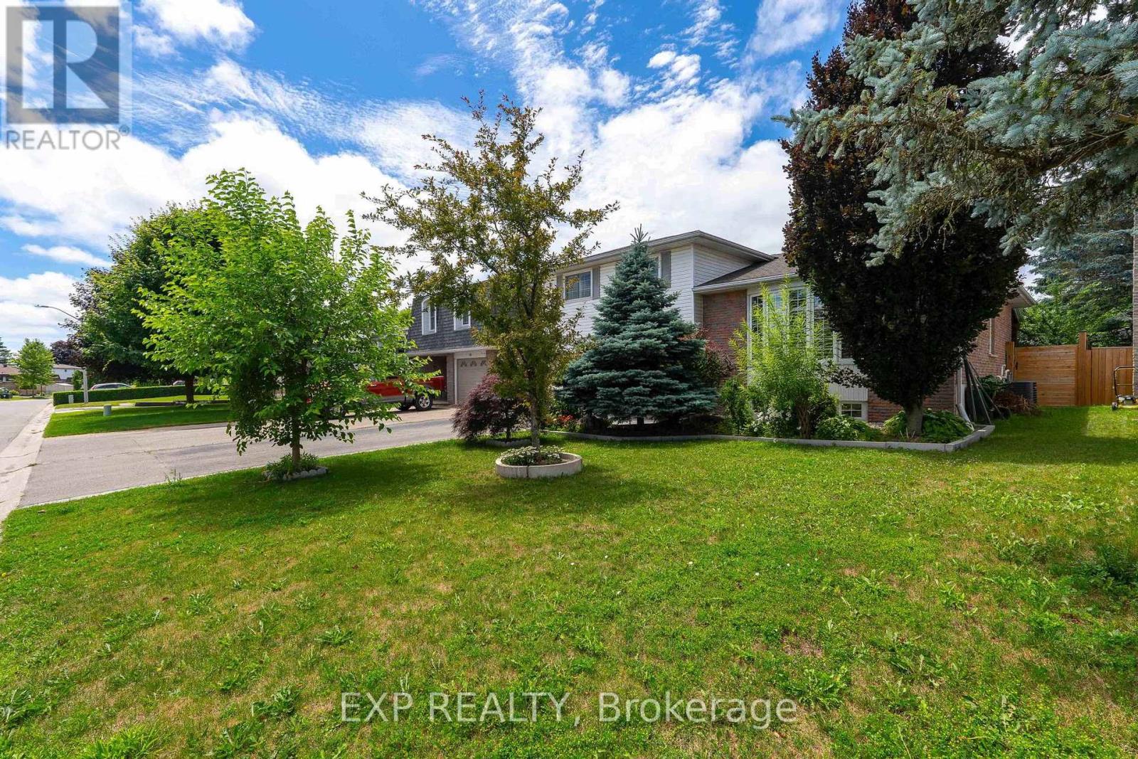 Property at 18 NORMAN AVENUE image 2