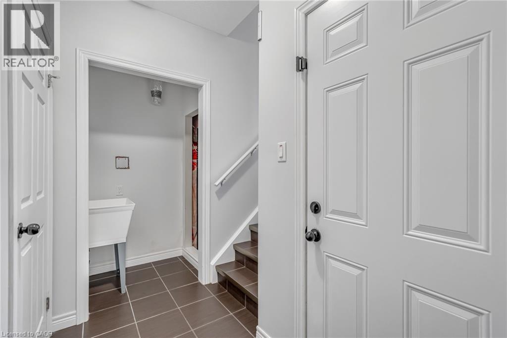 19 Oakes Crescent, Guelph, Ontario  N1E 7K3 - Photo 39 - 40747281