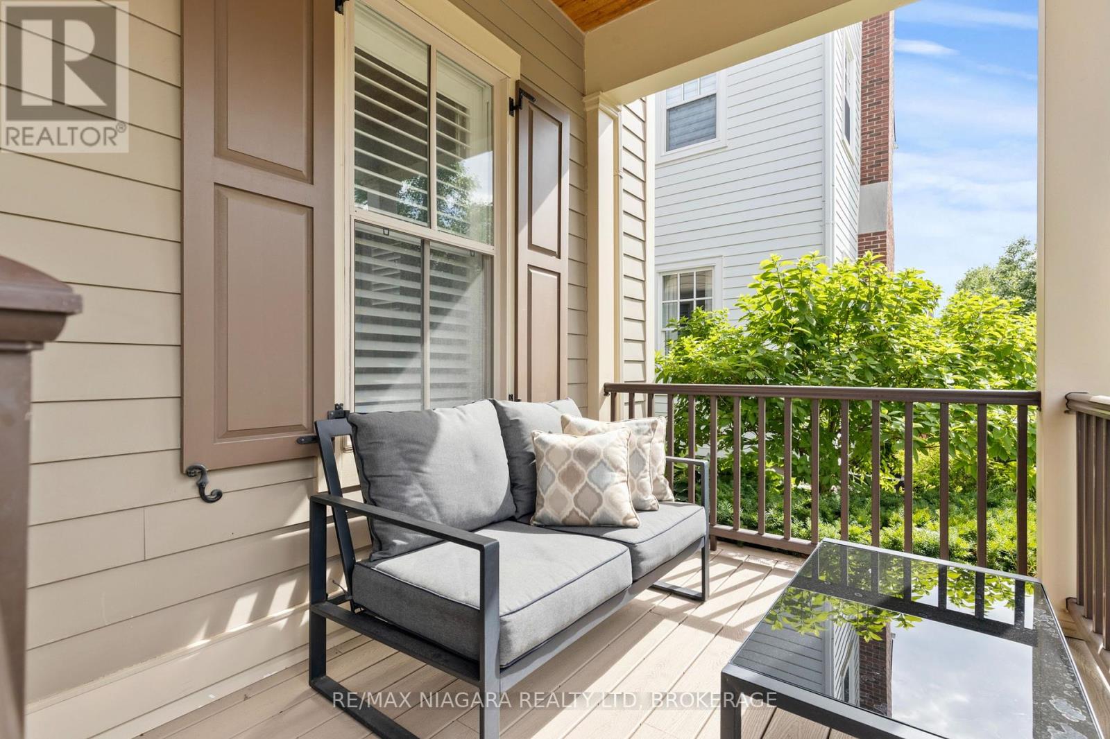 Property at 35 BROCK STREET image 4