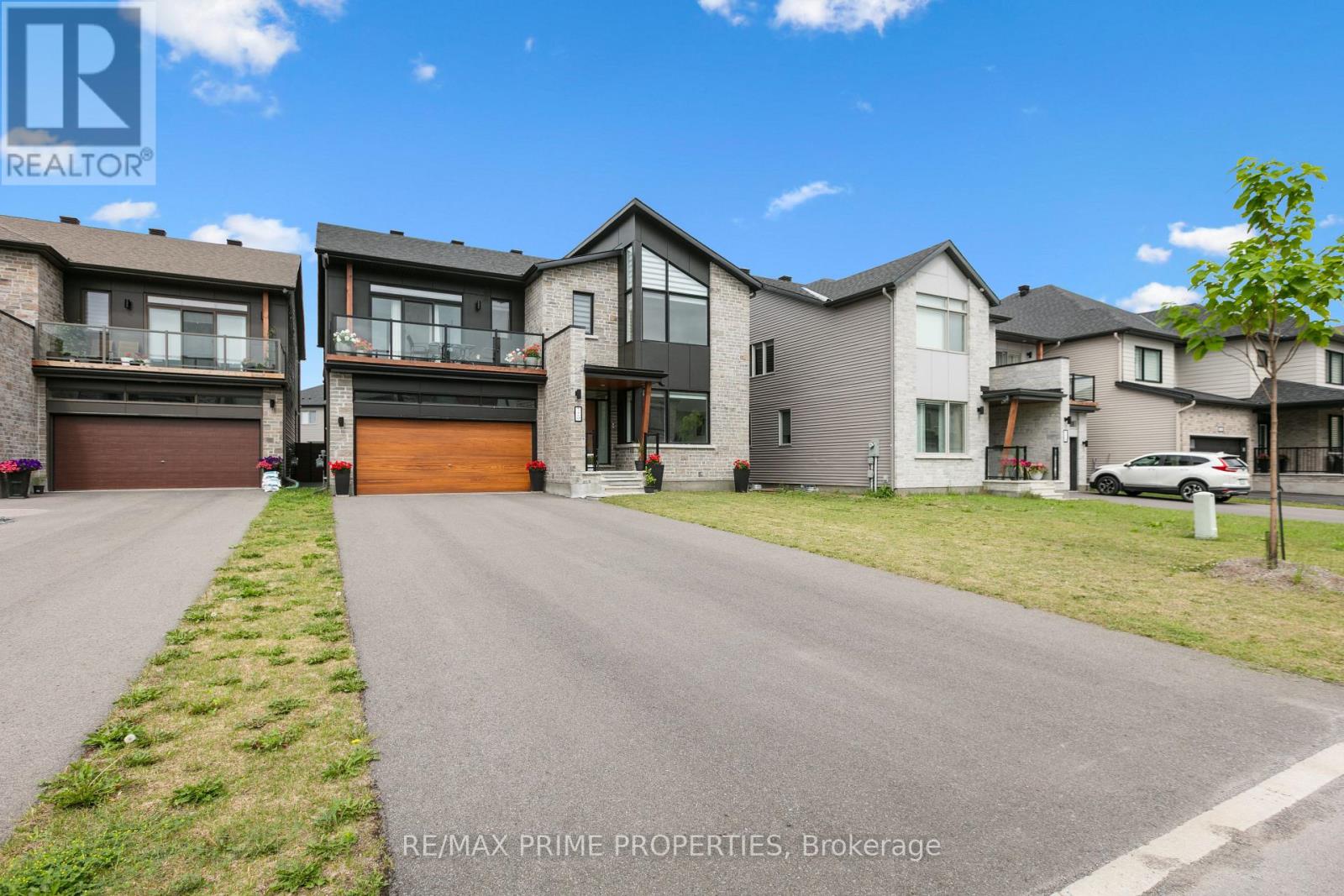 Property at 720 FENWICK WAY image 2