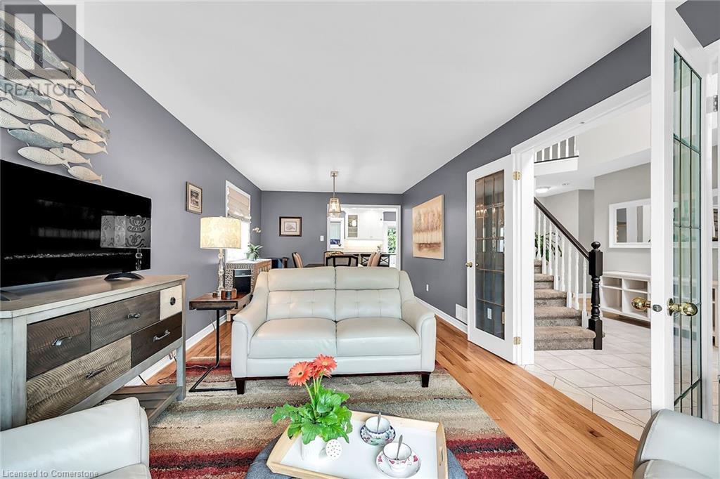 Property at 684 UPPER HORNING Road image 5