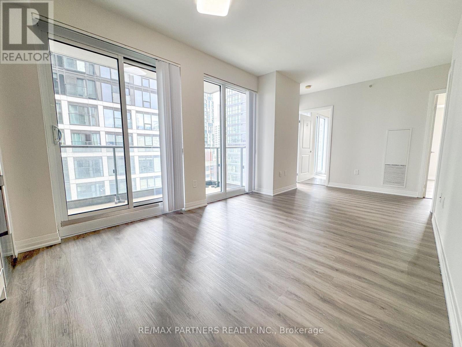 1625 - 251 Jarvis Street, Toronto (Church-Yonge Corridor), Ontario  M5B 0C3 - Photo 5 - C12274456