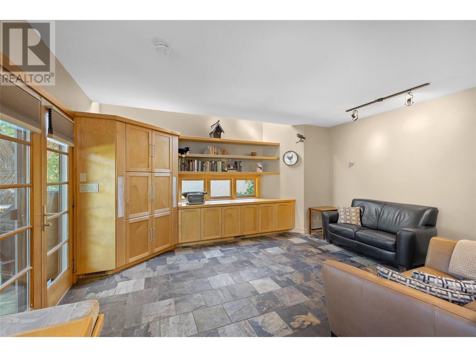 Property at 3058 Quail Run Drive image 5