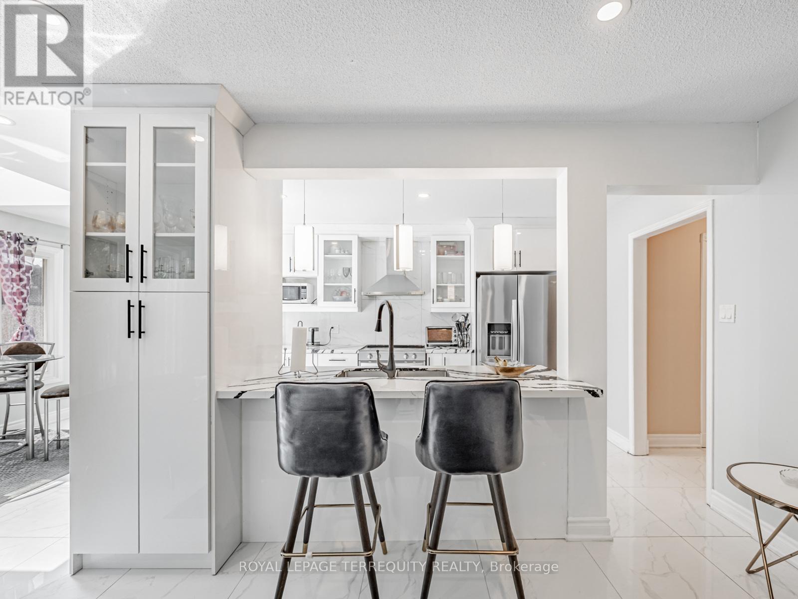 63 Rotherglen Road S, Ajax, Ontario  L1S 5K3 - Photo 14 - E12274461