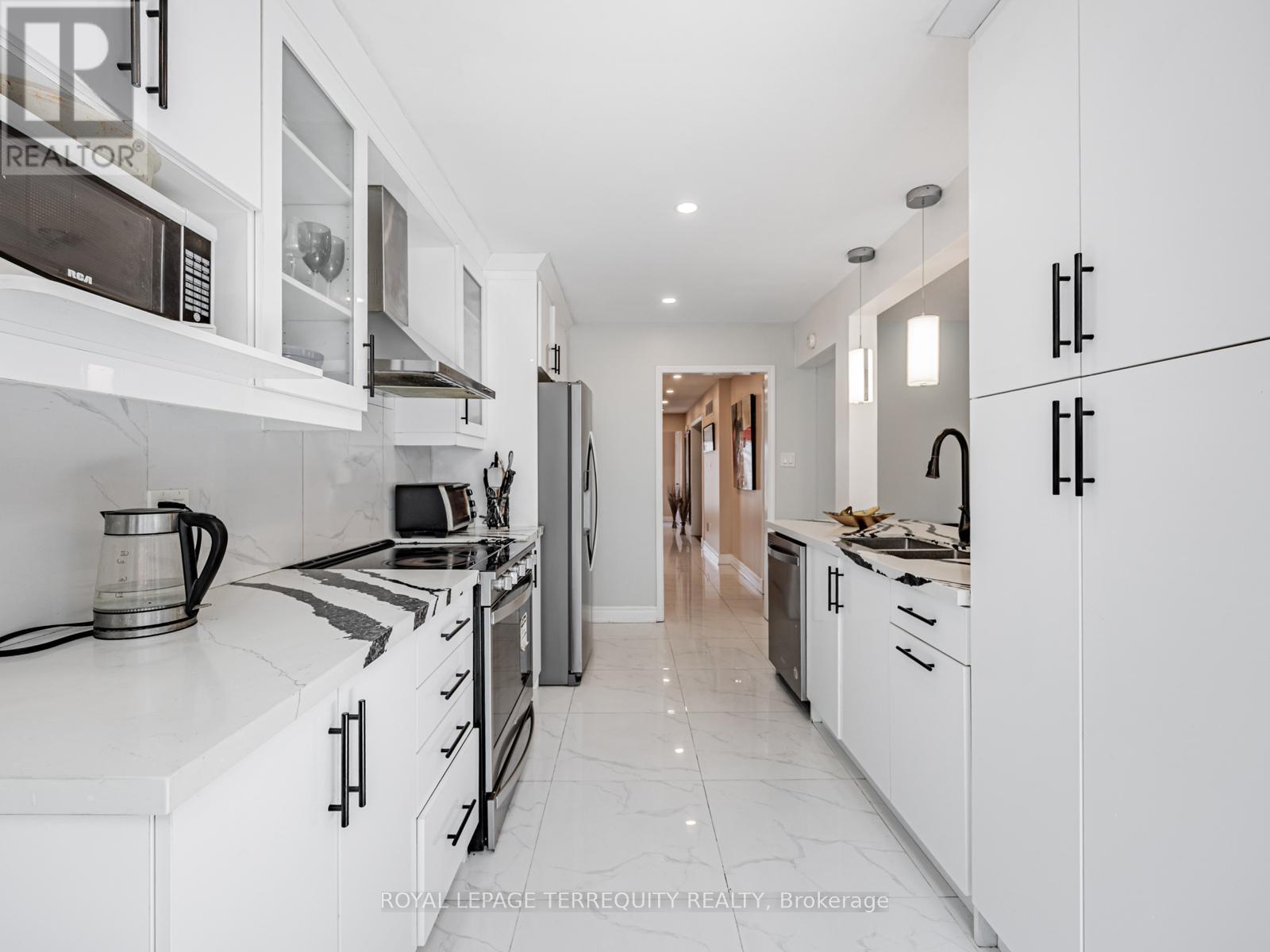 63 Rotherglen Road S, Ajax, Ontario  L1S 5K3 - Photo 16 - E12274461