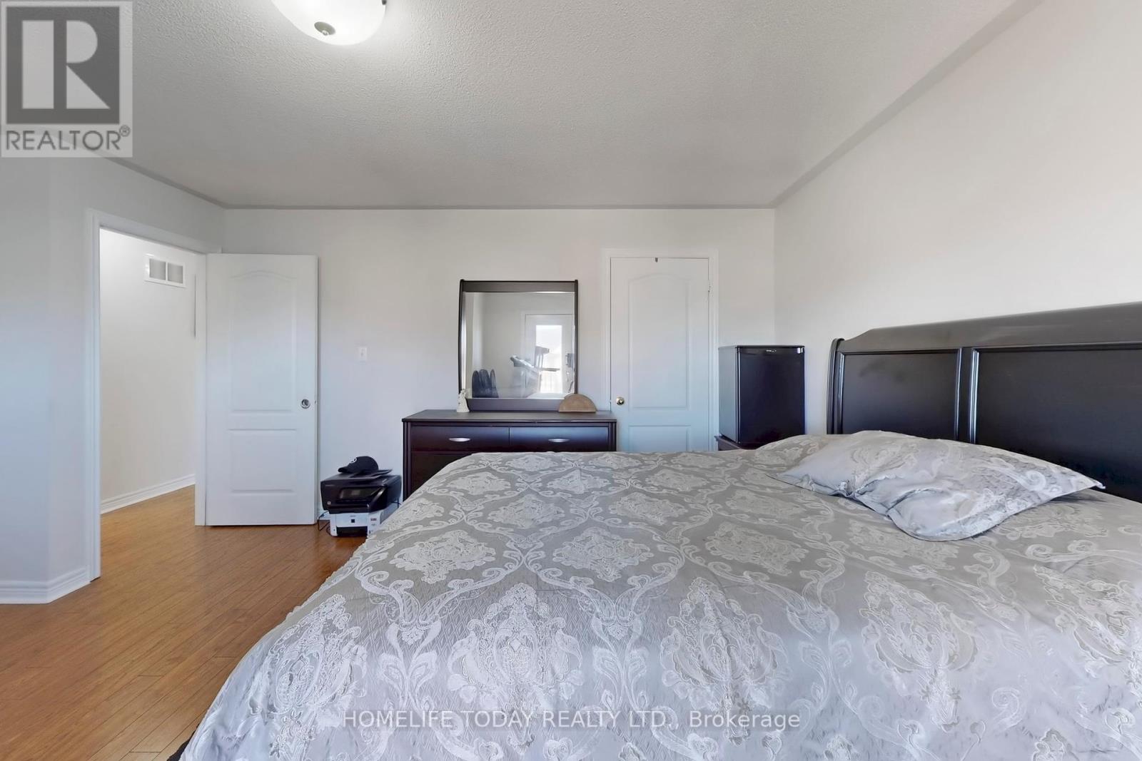 40 Oblate Crescent, Brampton, Ontario  L6Y 0L3 - Photo 35 - W12274440