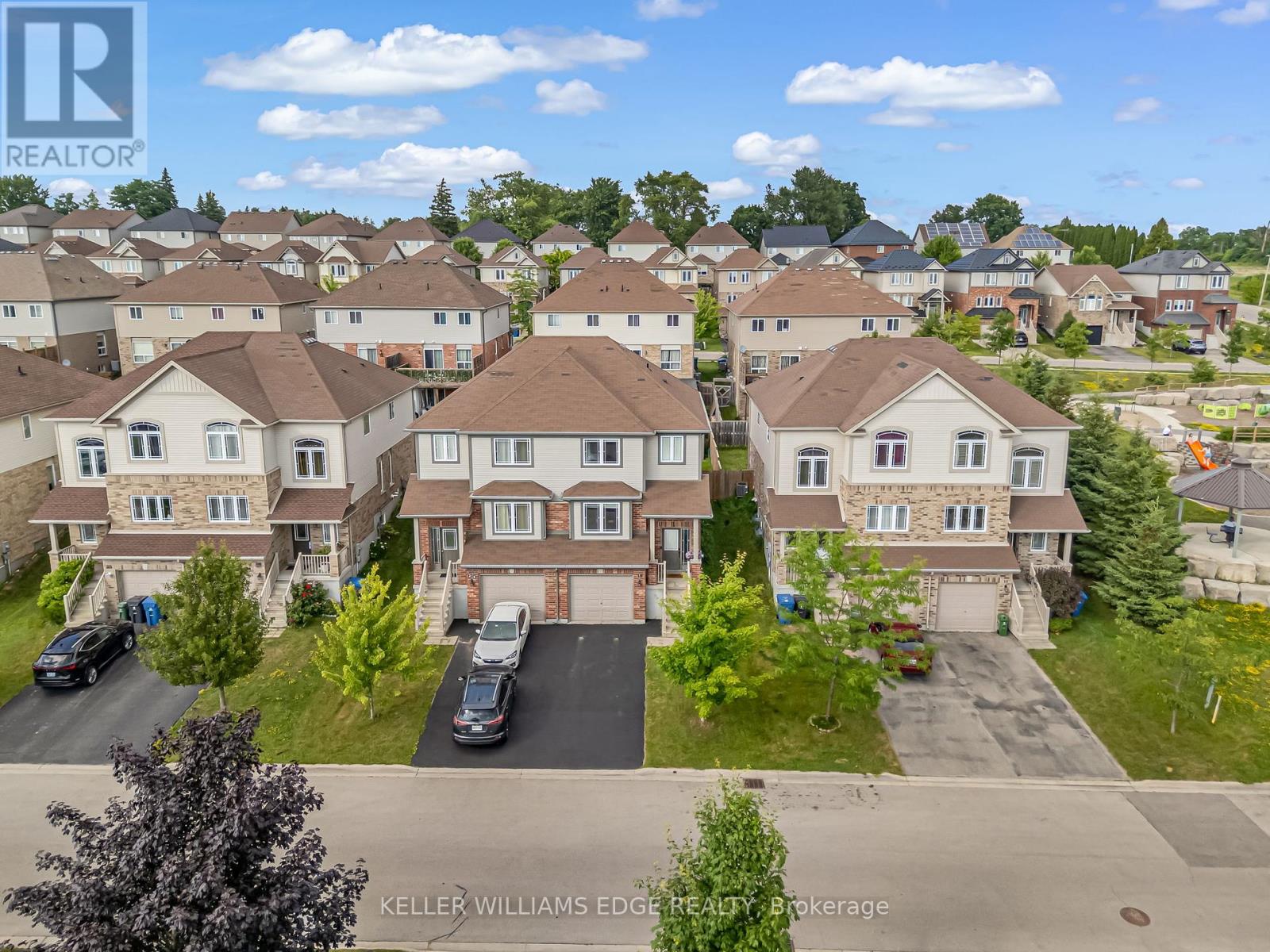 Property at 19 OAKES CRESCENT image 1