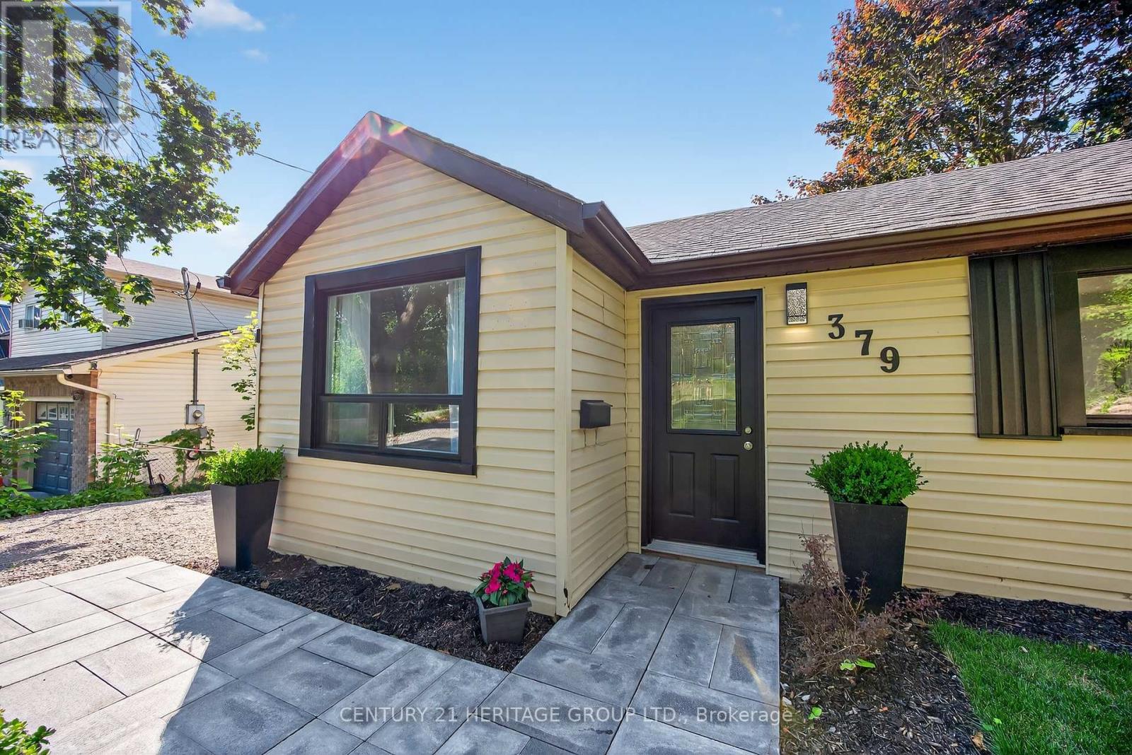 Property at 379 ARTHUR STREET image 3