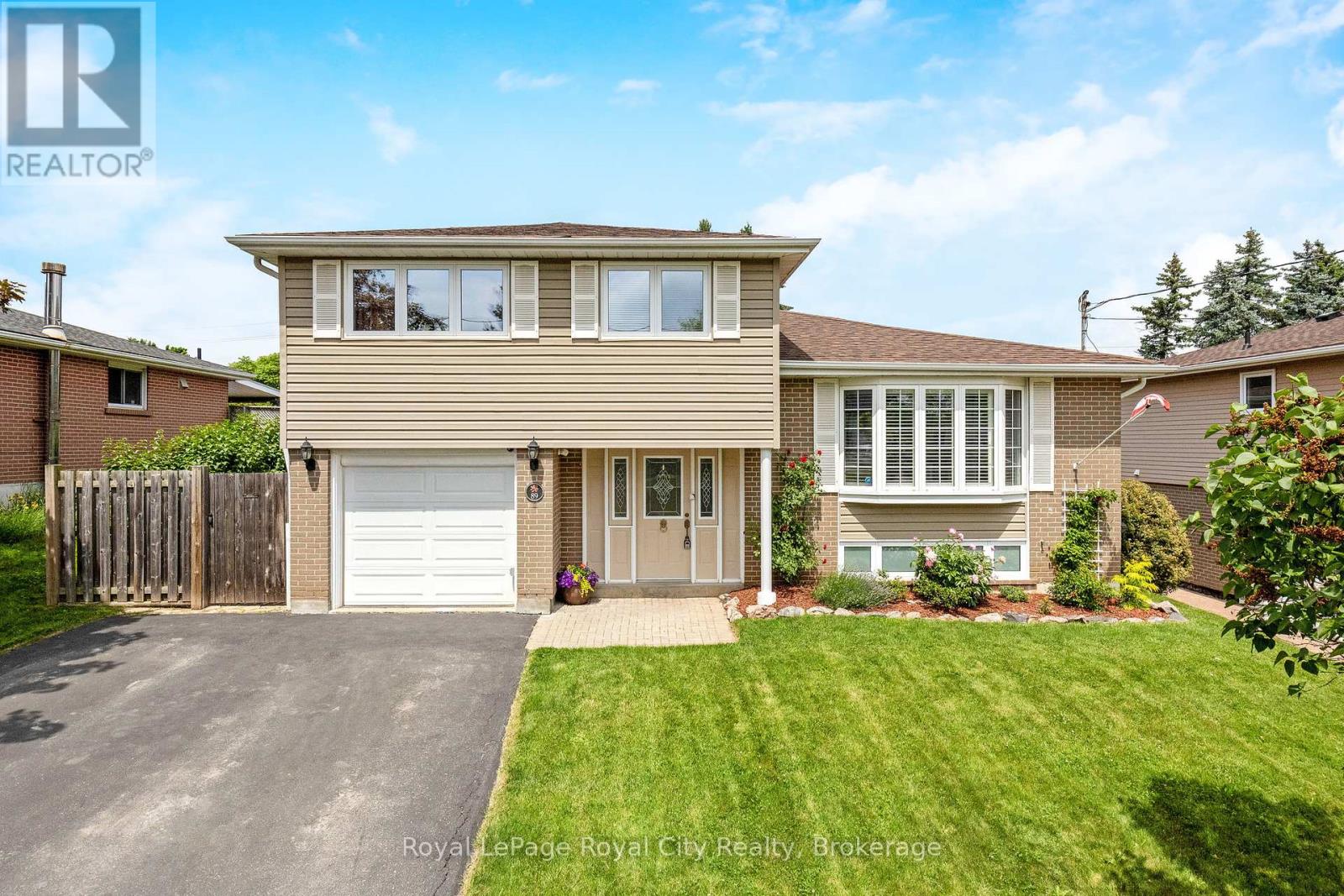 Property at 89 JOYCELYN CRESCENT image 4
