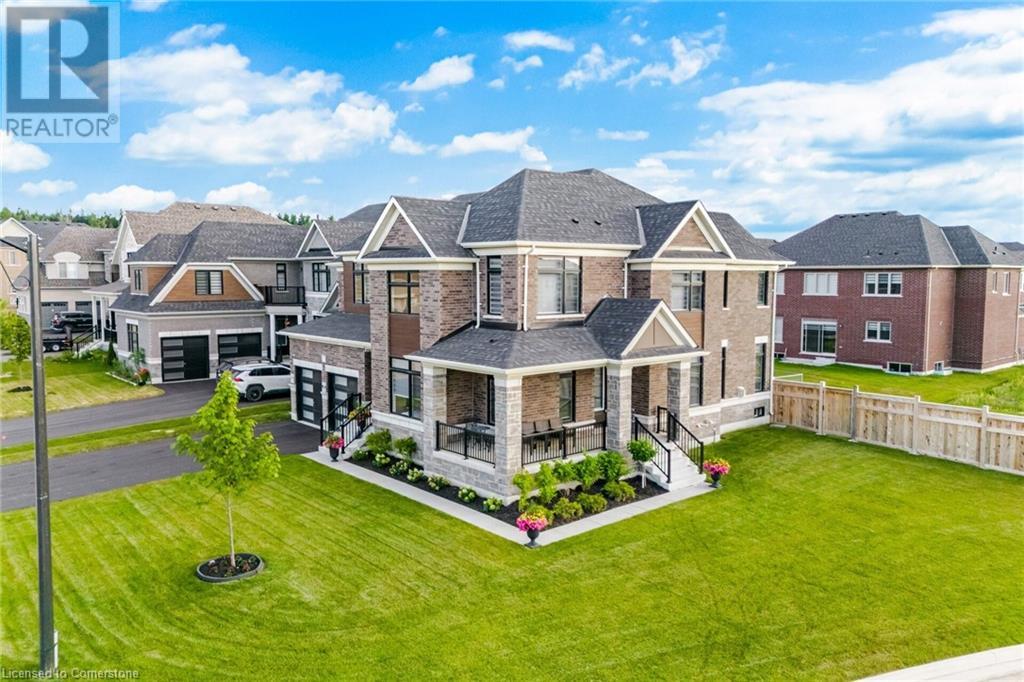 Property at 1 TWINLEAF Crescent image 3