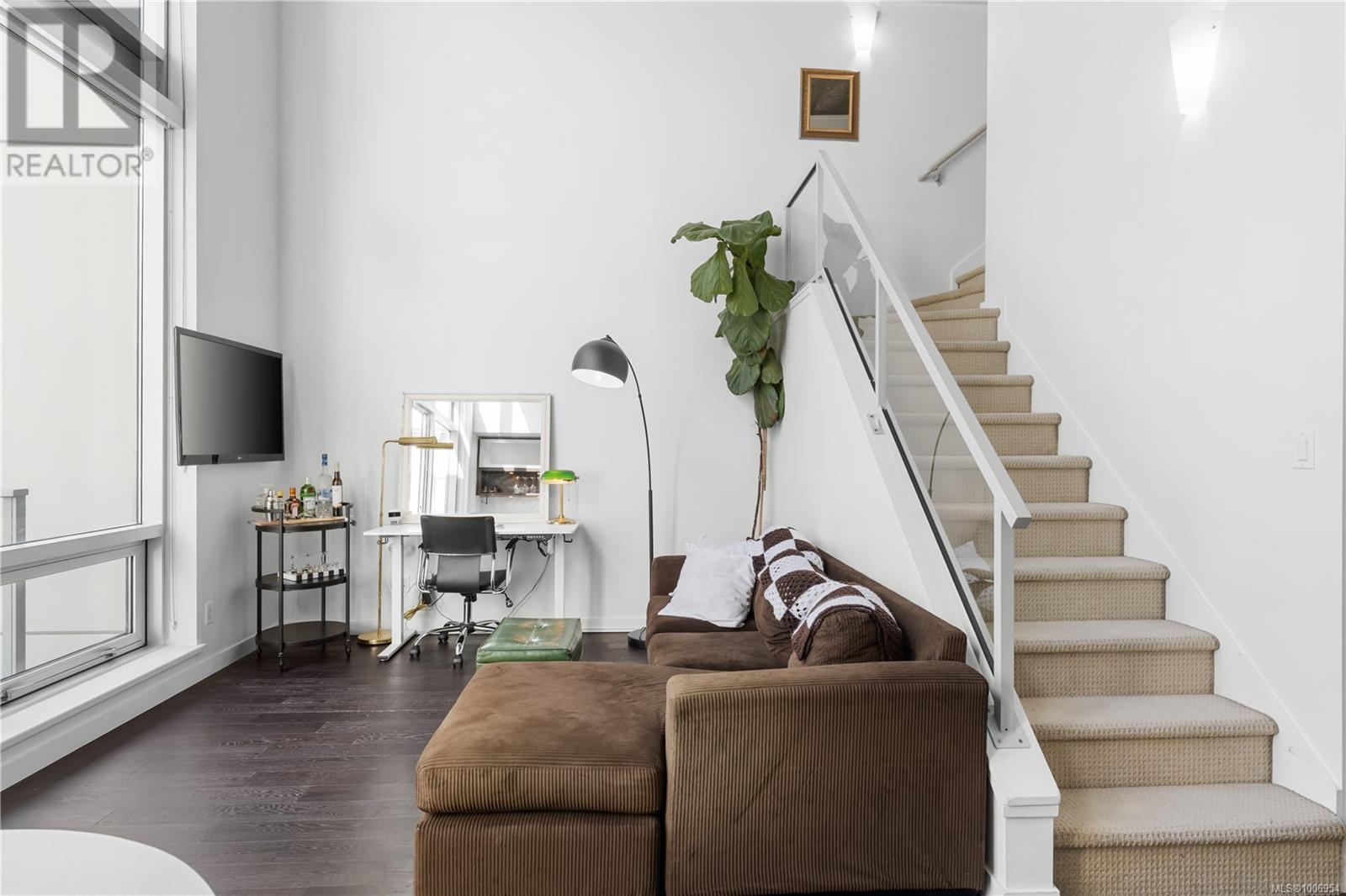 413 770 Fisgard St, Victoria, British Columbia  V8W 0B8 - Photo 10 - 1006954