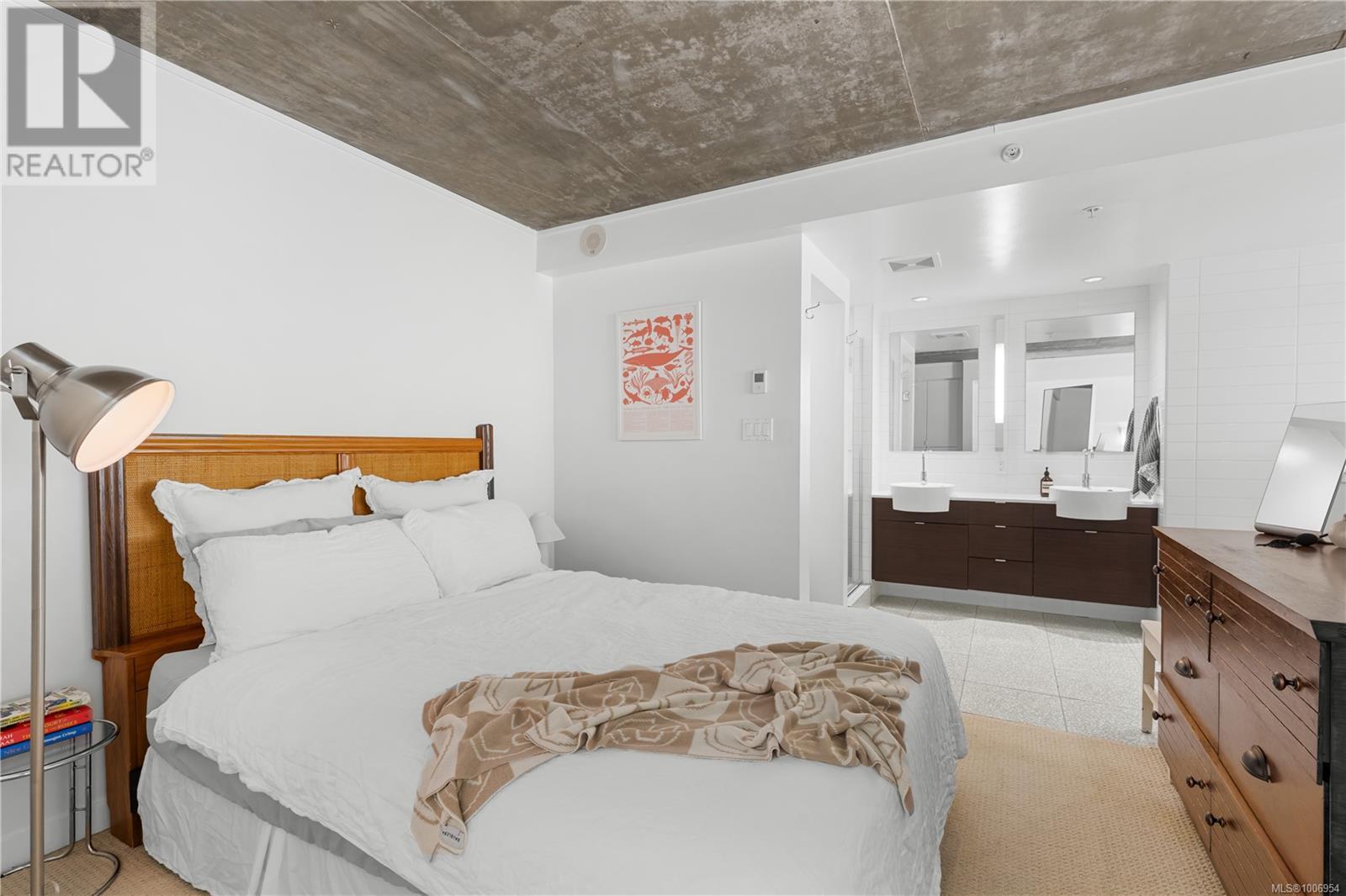 413 770 Fisgard St, Victoria, British Columbia  V8W 0B8 - Photo 12 - 1006954