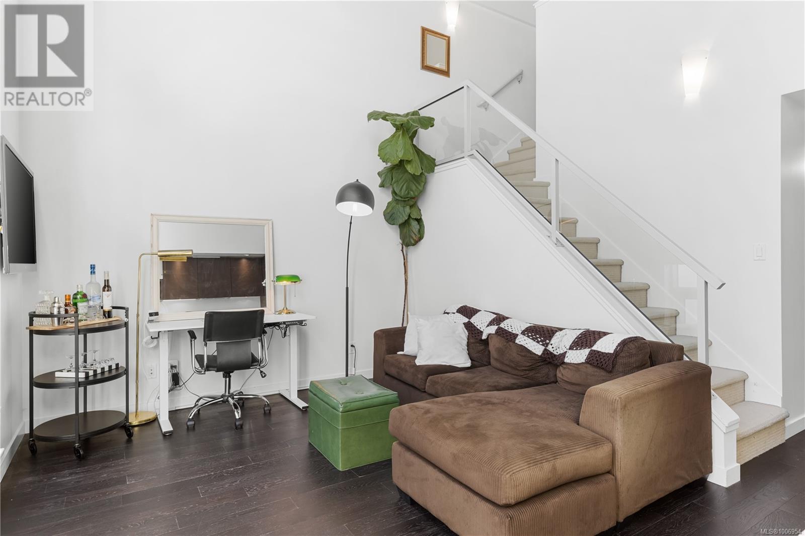 413 770 Fisgard St, Victoria, British Columbia  V8W 0B8 - Photo 9 - 1006954