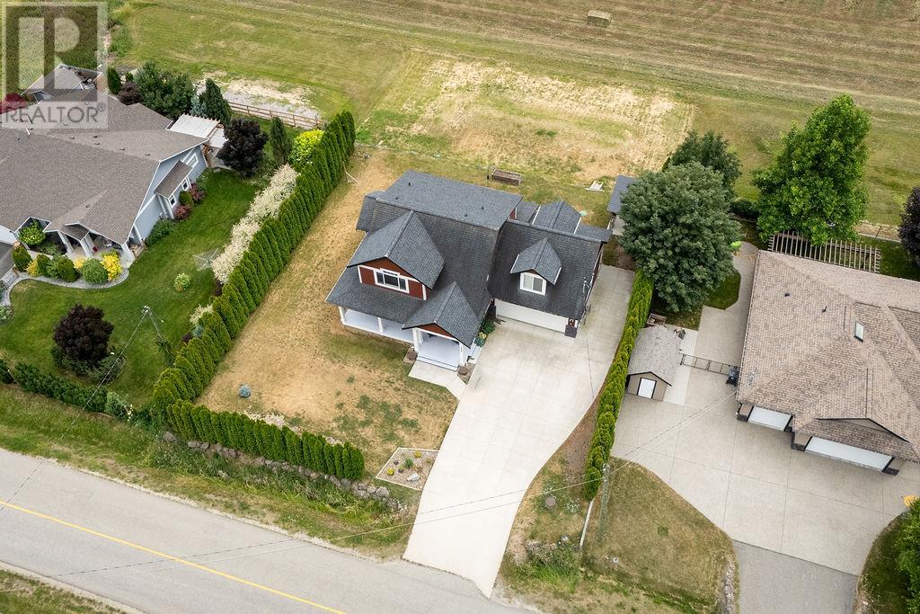4537 Lansdowne Road, Armstrong, British Columbia  V0E 1B3 - Photo 4 - 10355460