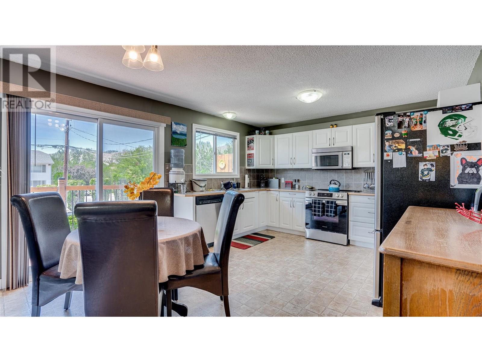Property at 2303A 39 Street image 2