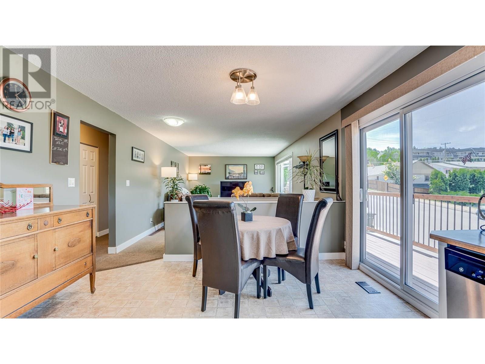 Property at 2303A 39 Street image 4