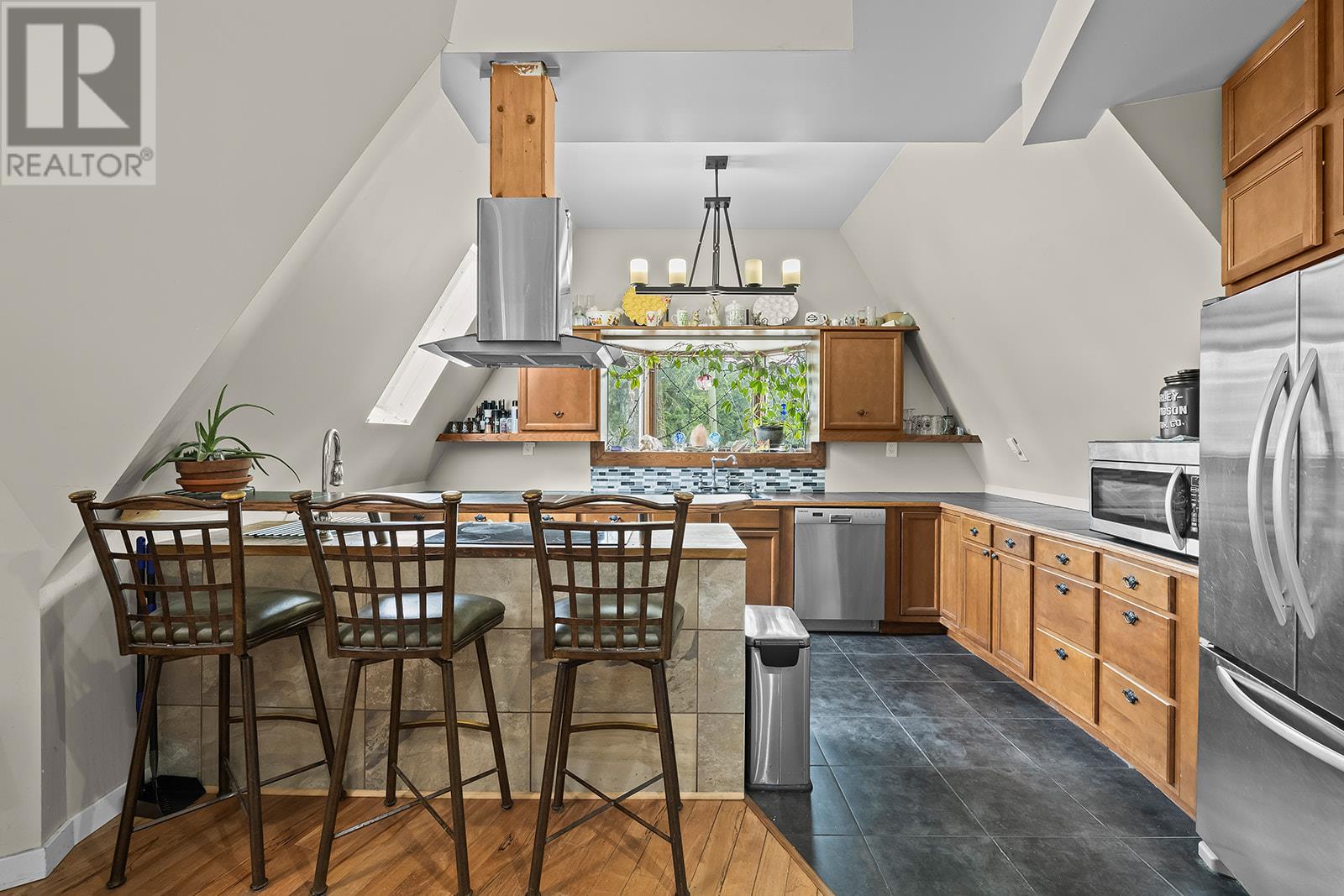 Property at 7172 Dunwaters Road image 3