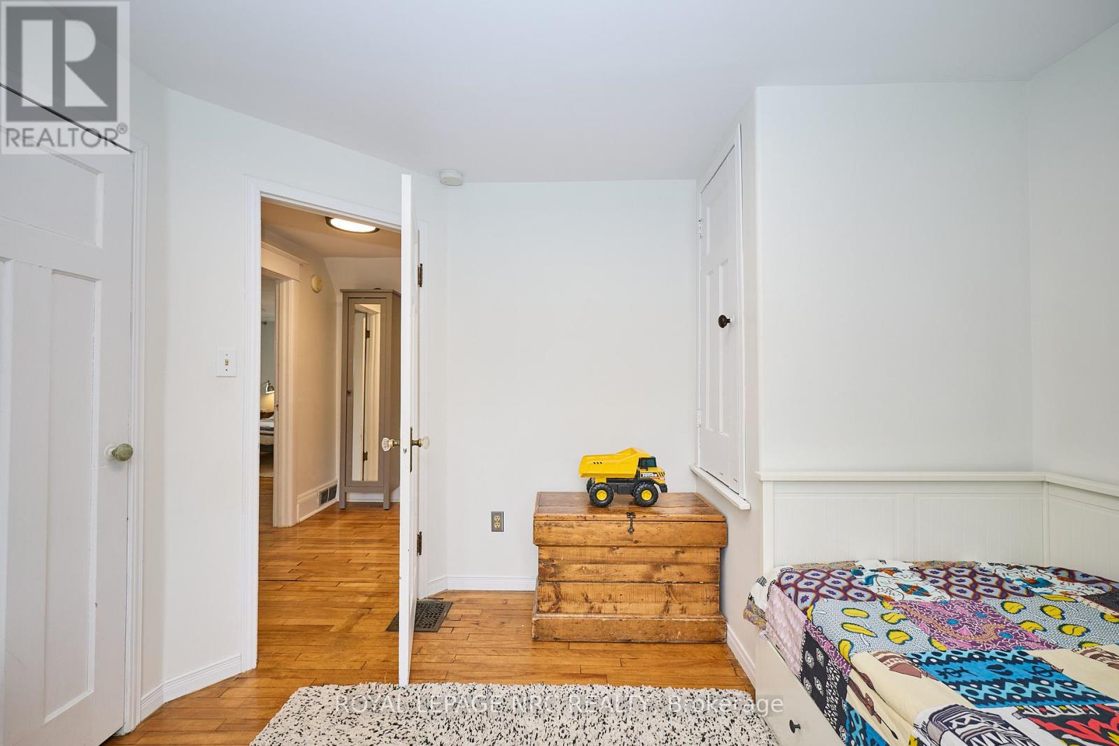 15 Church Street, Welland, Ontario  L3C 4N5 - Photo 27 - X12274594