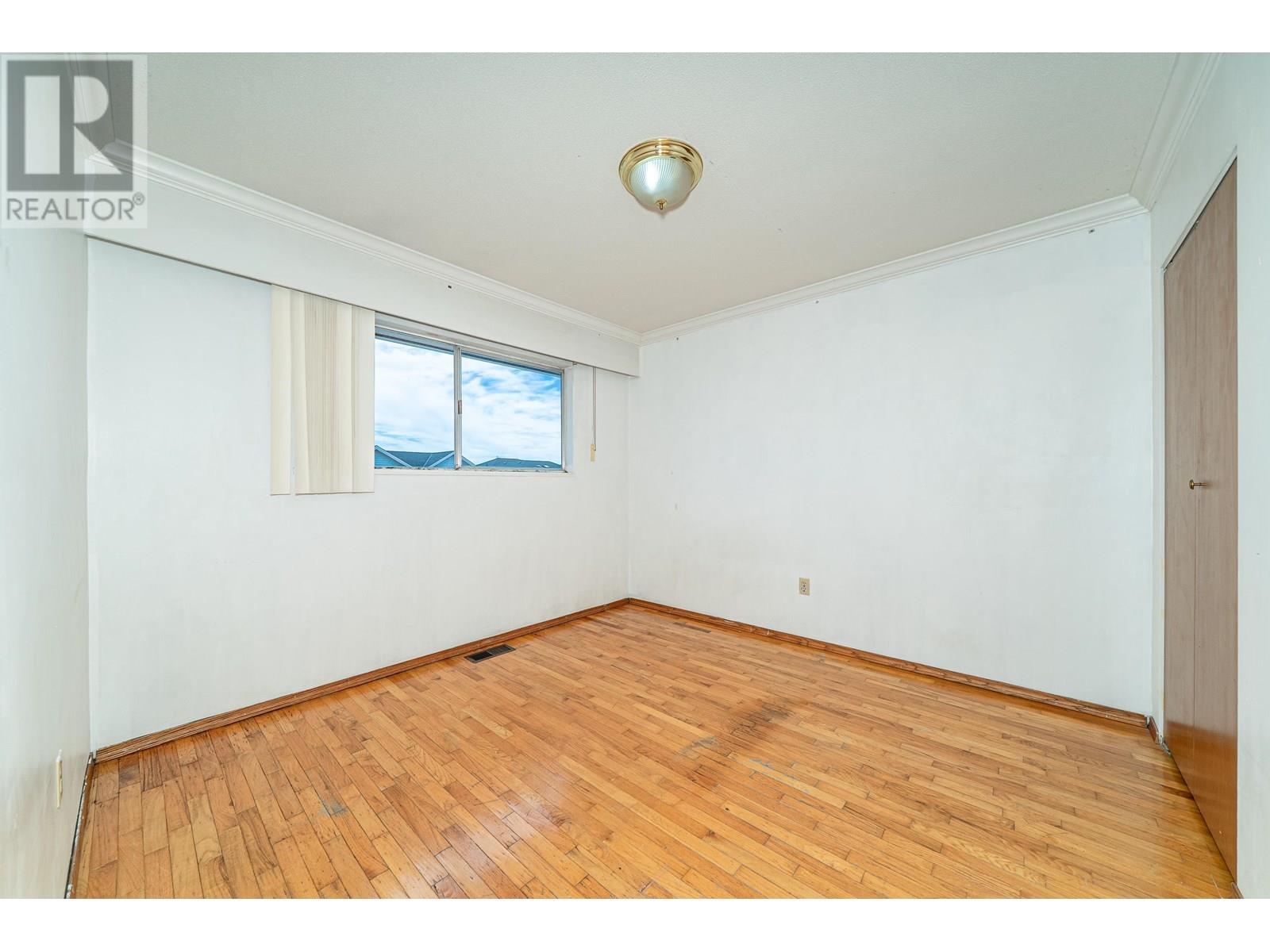 6651 Lochdale Street, Burnaby, British Columbia  V5B 2M7 - Photo 18 - R2997656