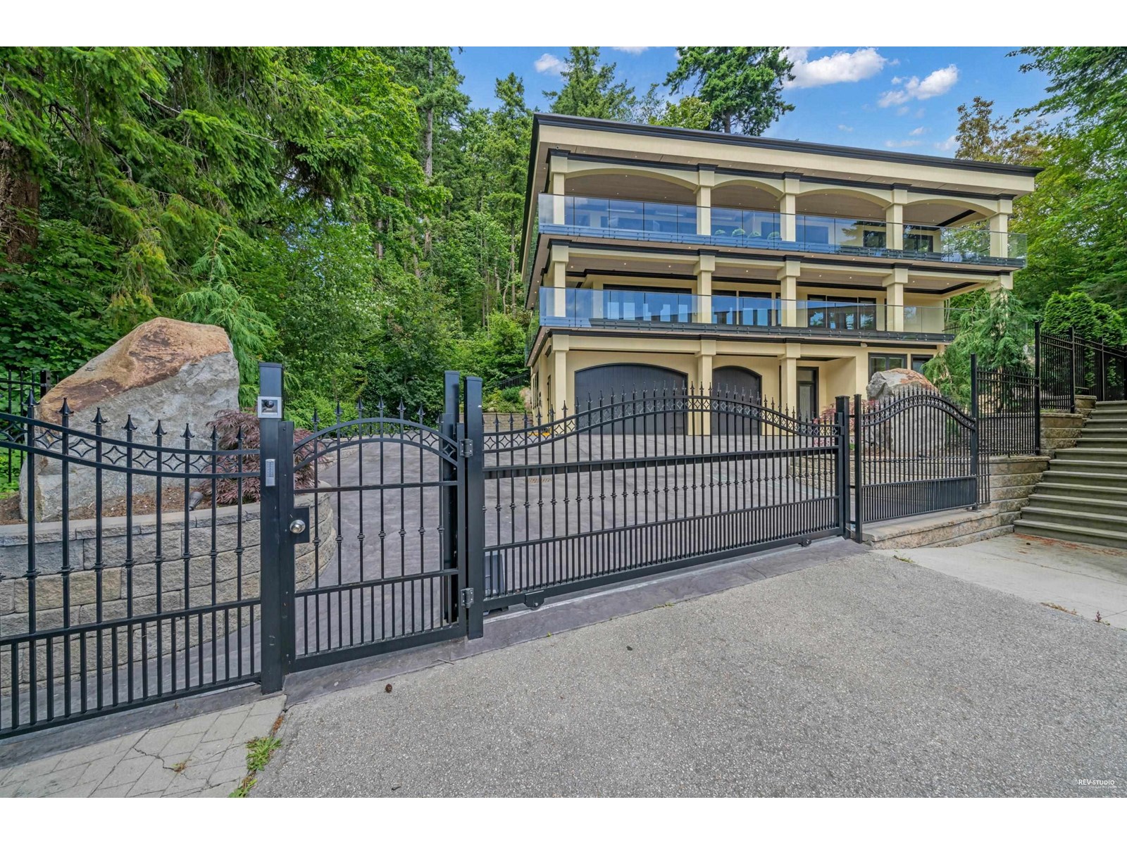 Property at 1349 ANDERSON STREET image 1