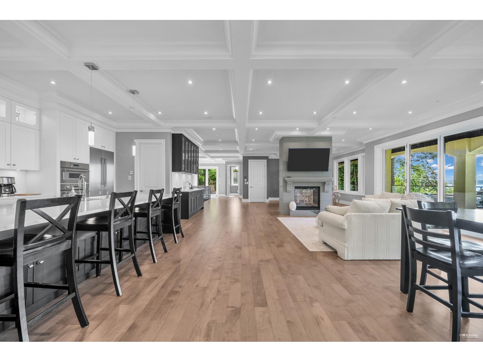 Property at 1349 ANDERSON STREET image 4