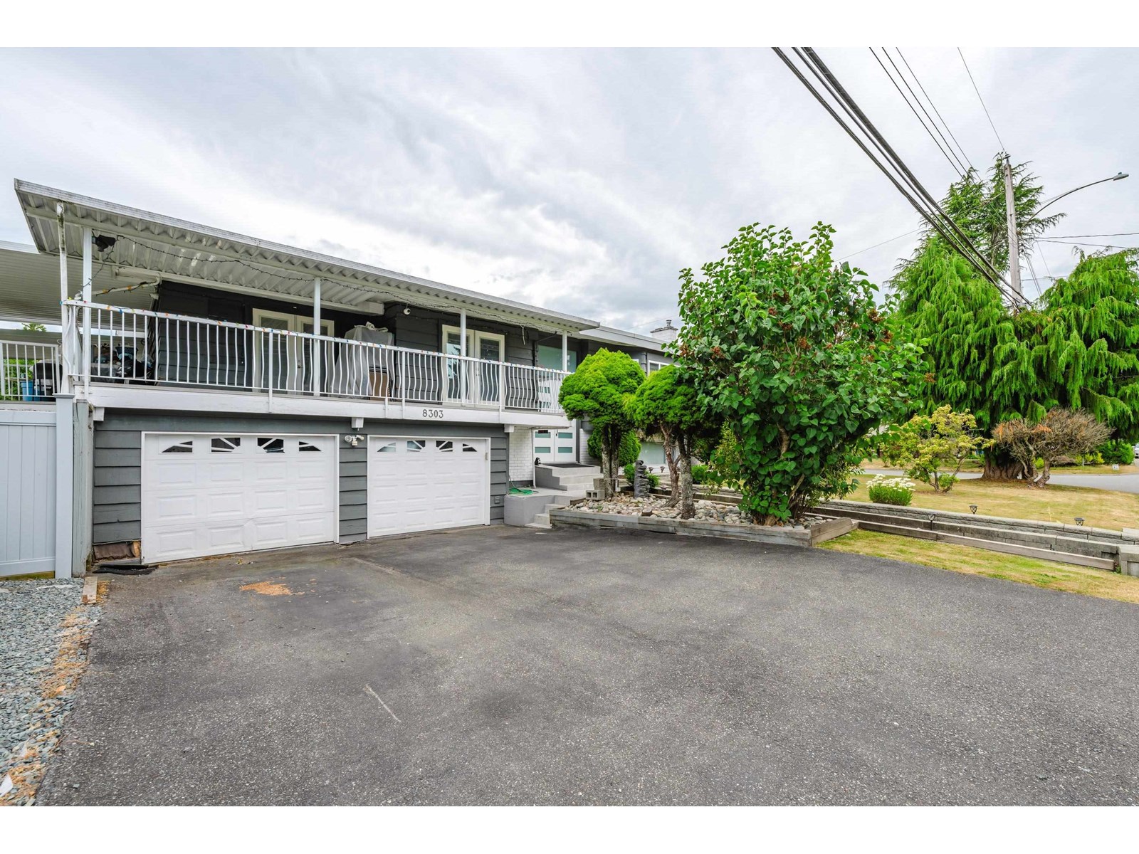 Property at 8303 118 STREET image 3