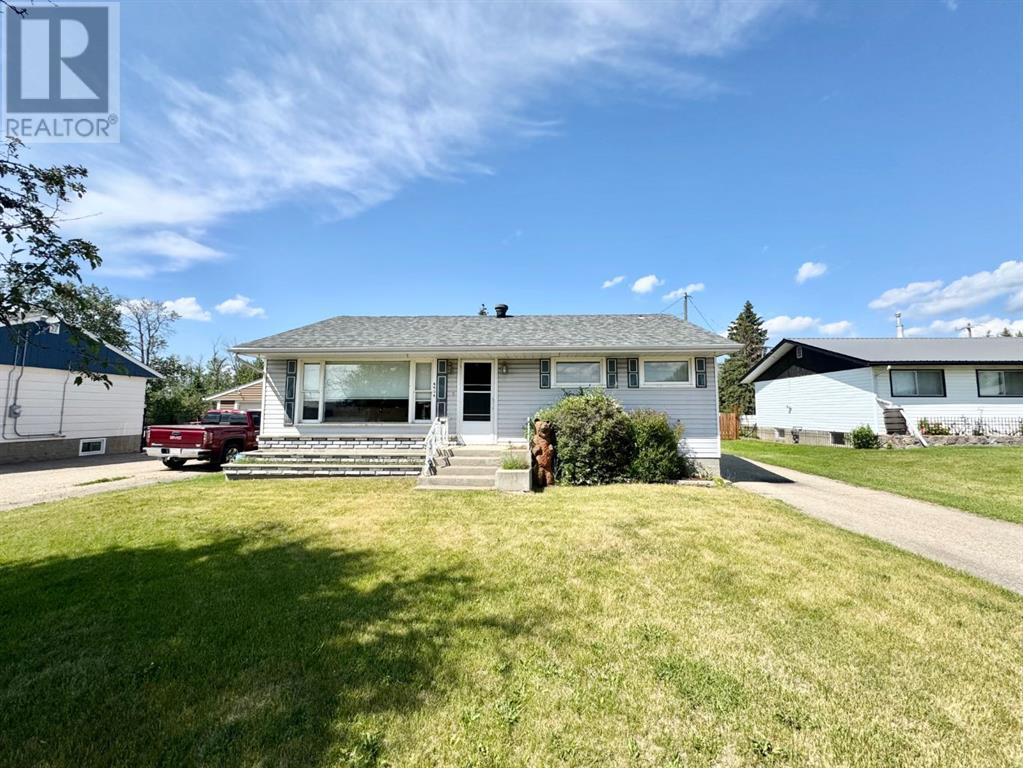 Property at 4904 53 Avenue image 1