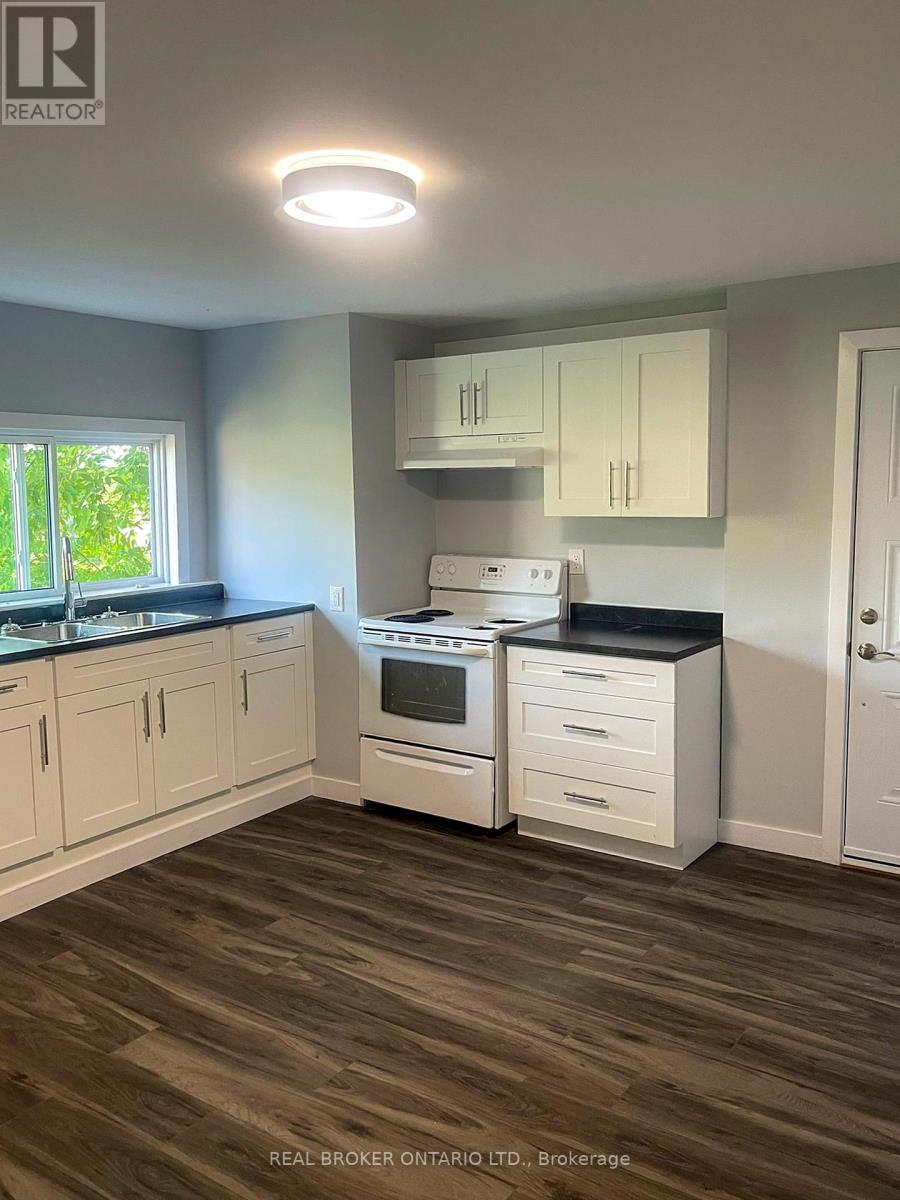 17 Main Street W, Elizabethtown-Kitley, Ontario  K0E 1M0 - Photo 19 - X12274637