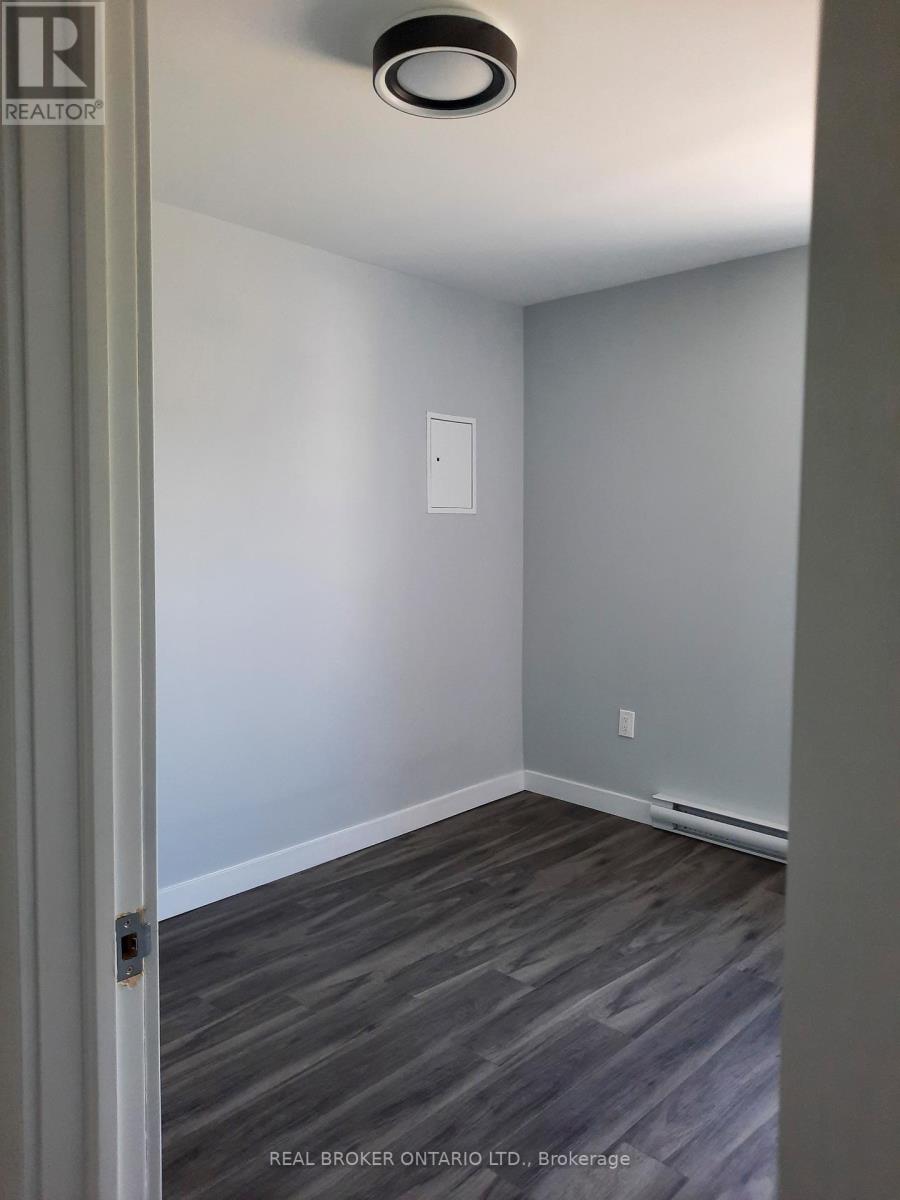 17 Main Street W, Elizabethtown-Kitley, Ontario  K0E 1M0 - Photo 22 - X12274637