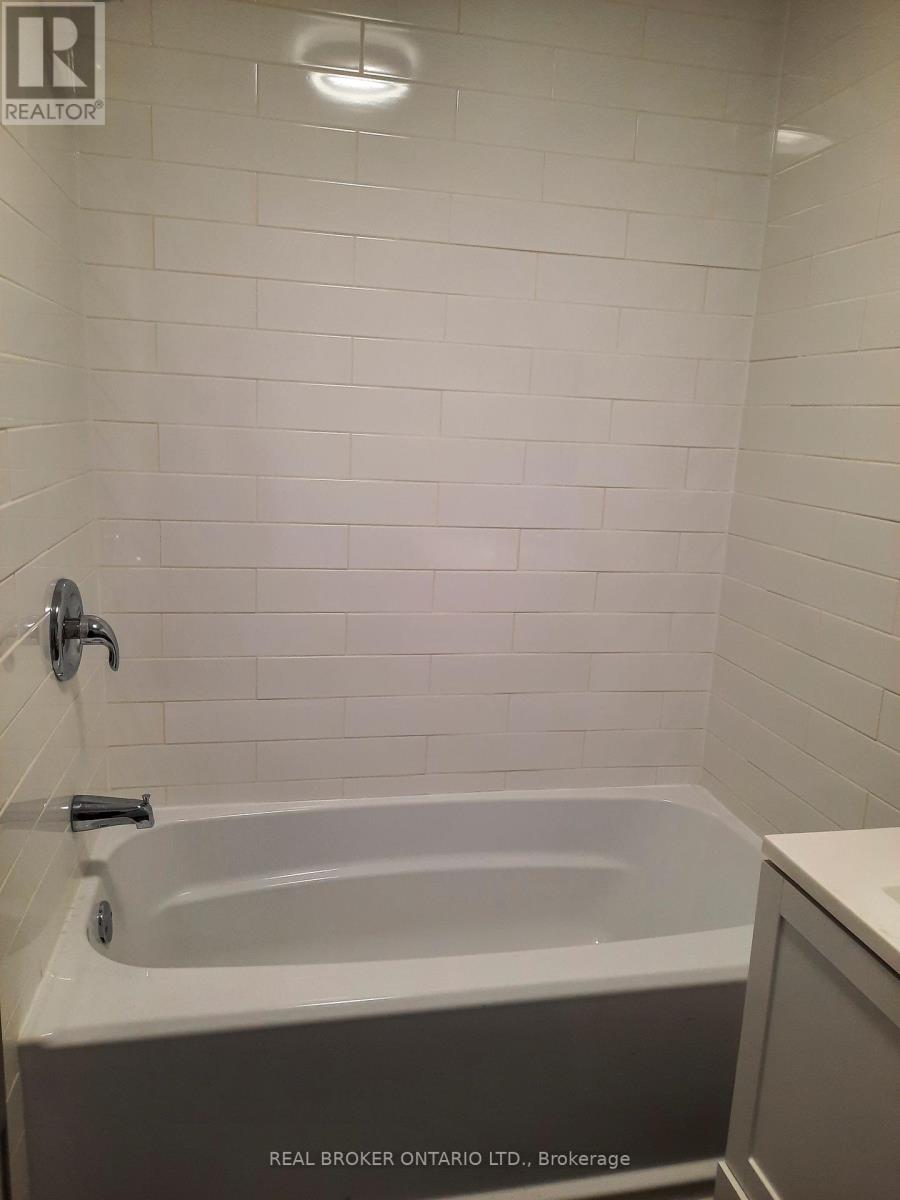 17 Main Street W, Elizabethtown-Kitley, Ontario  K0E 1M0 - Photo 25 - X12274637