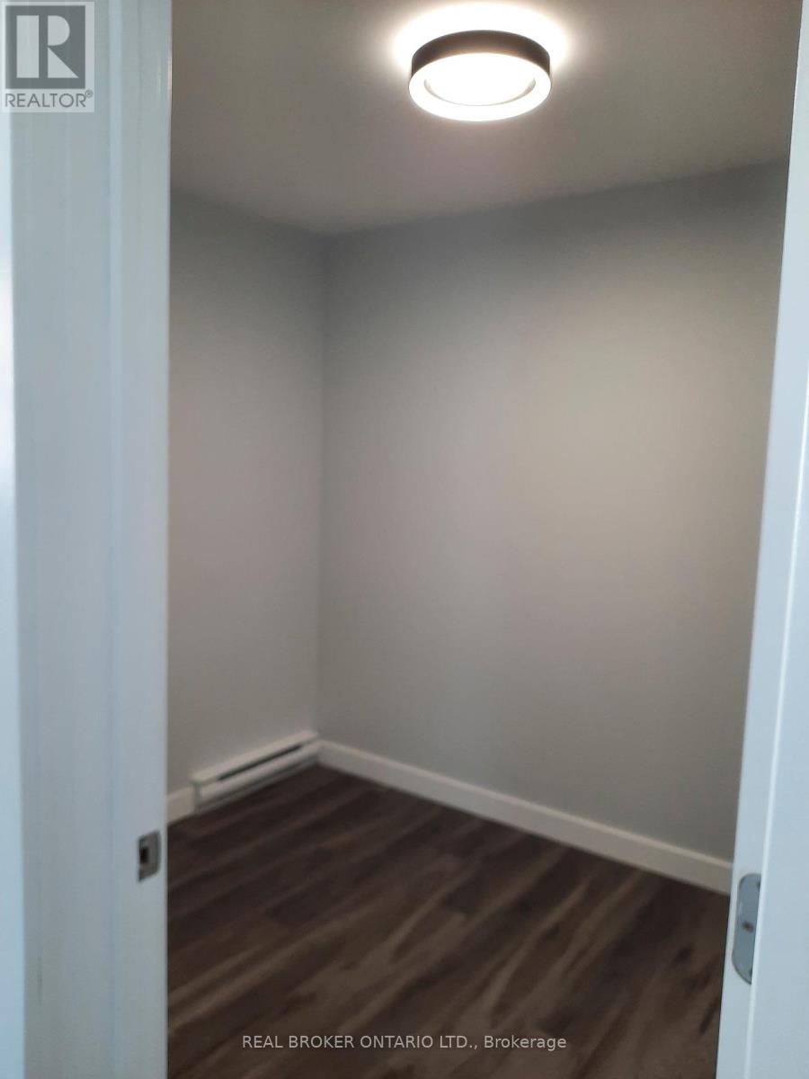 17 Main Street W, Elizabethtown-Kitley, Ontario  K0E 1M0 - Photo 31 - X12274637